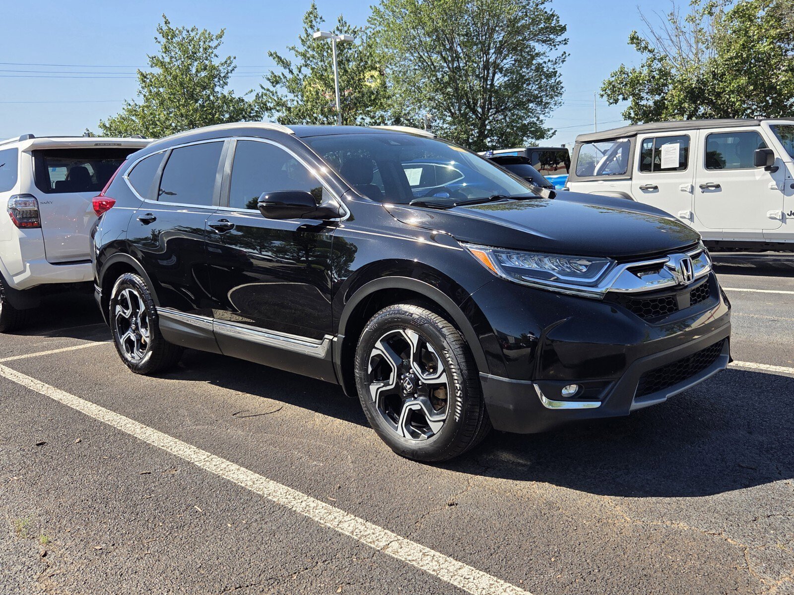 2017 Honda CR-V Touring 2WD's photo