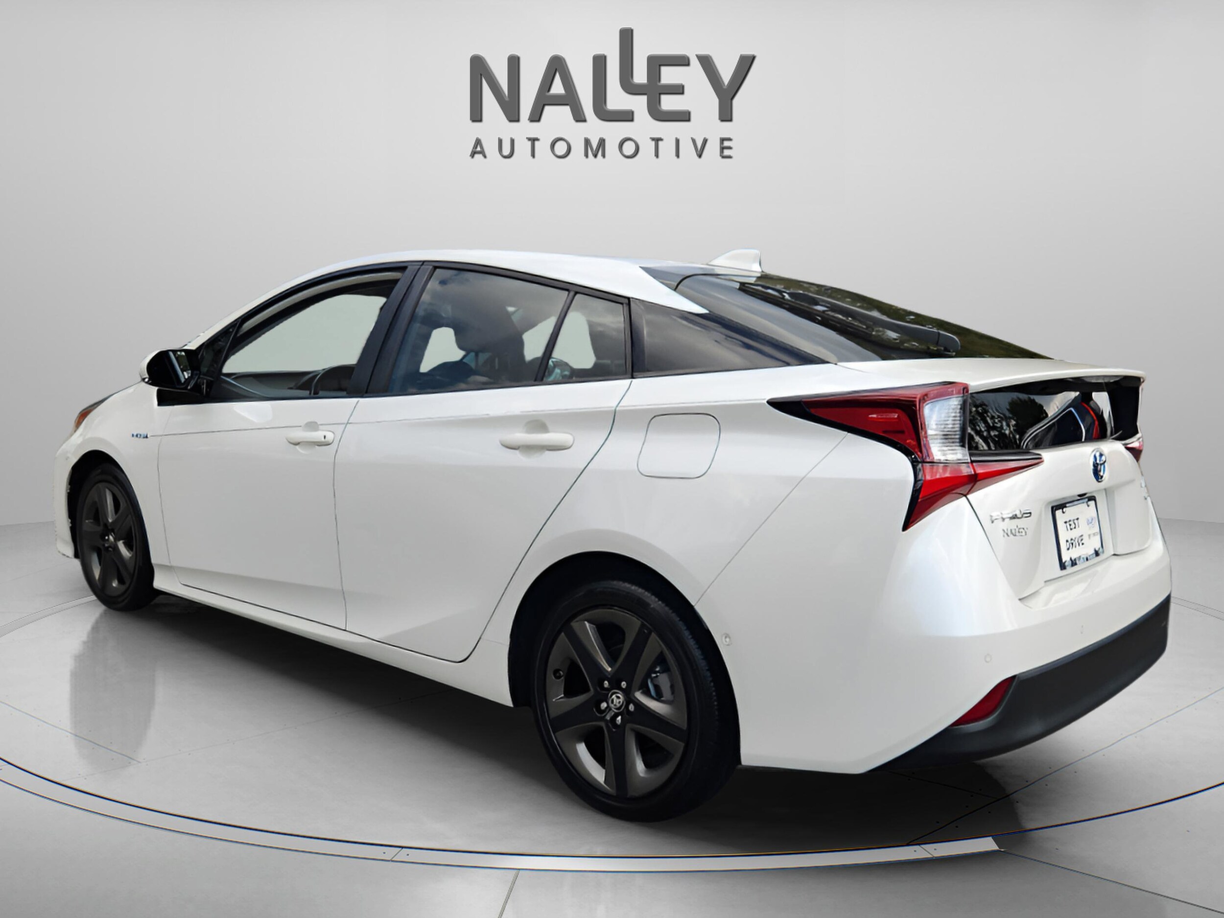 2019 Toyota Prius L Eco photo 3