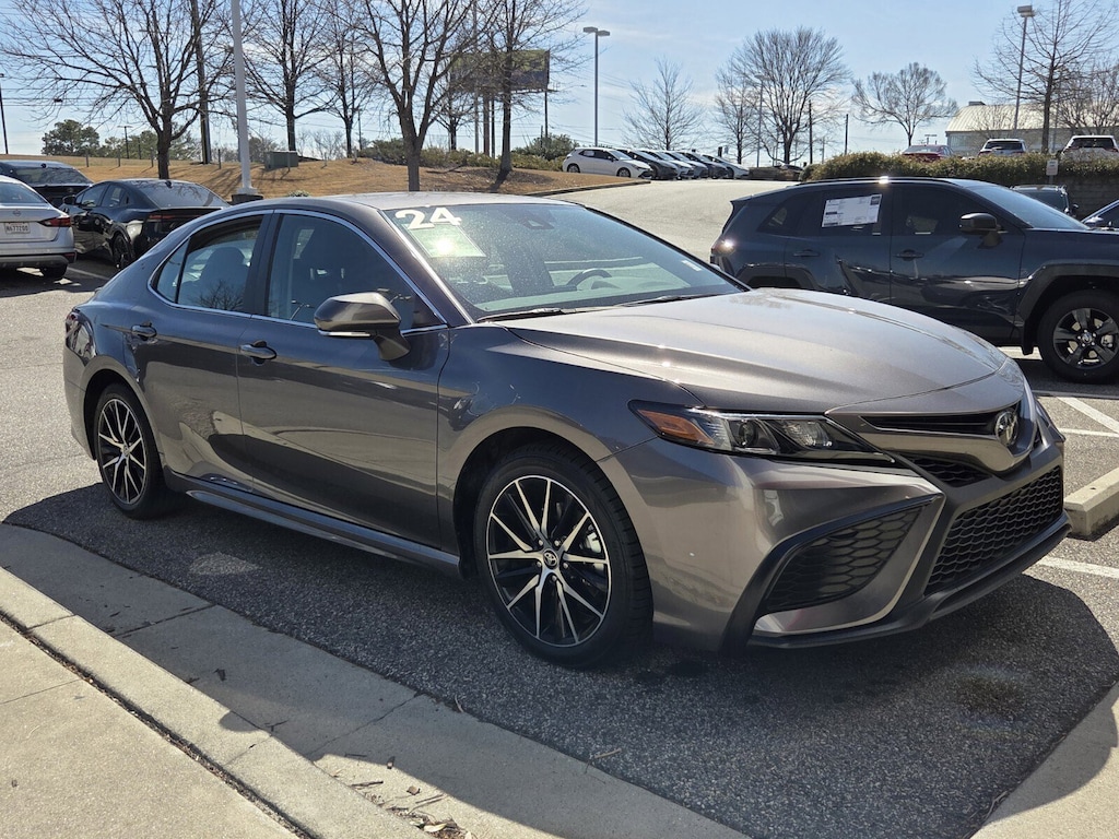 Used 2024 Toyota Camry SE Sedan