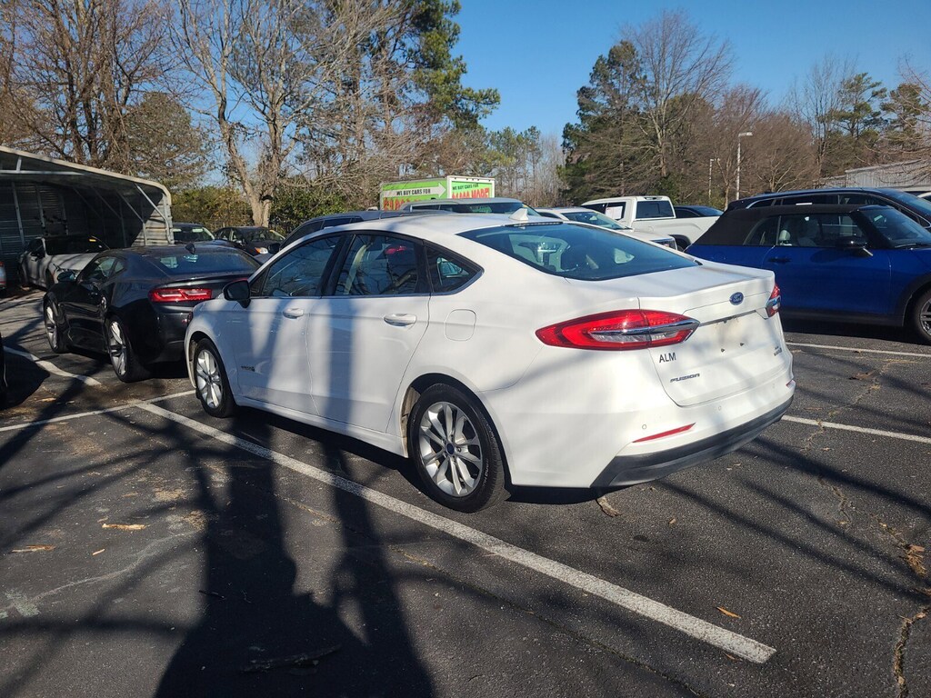 Used 2019 Ford Fusion Hybrid SE Sedan