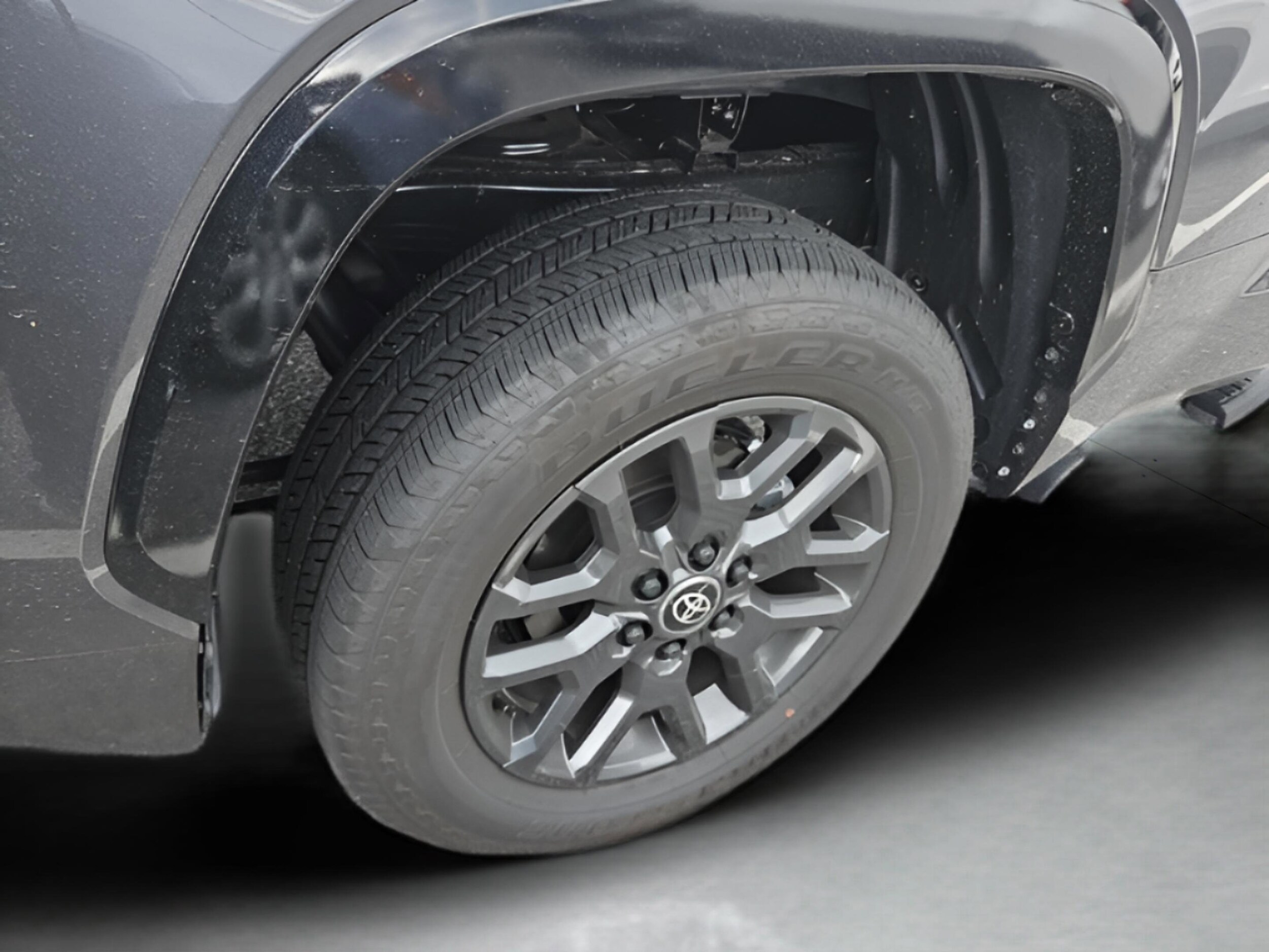2025 Toyota Tundra Platinum - Photo 25