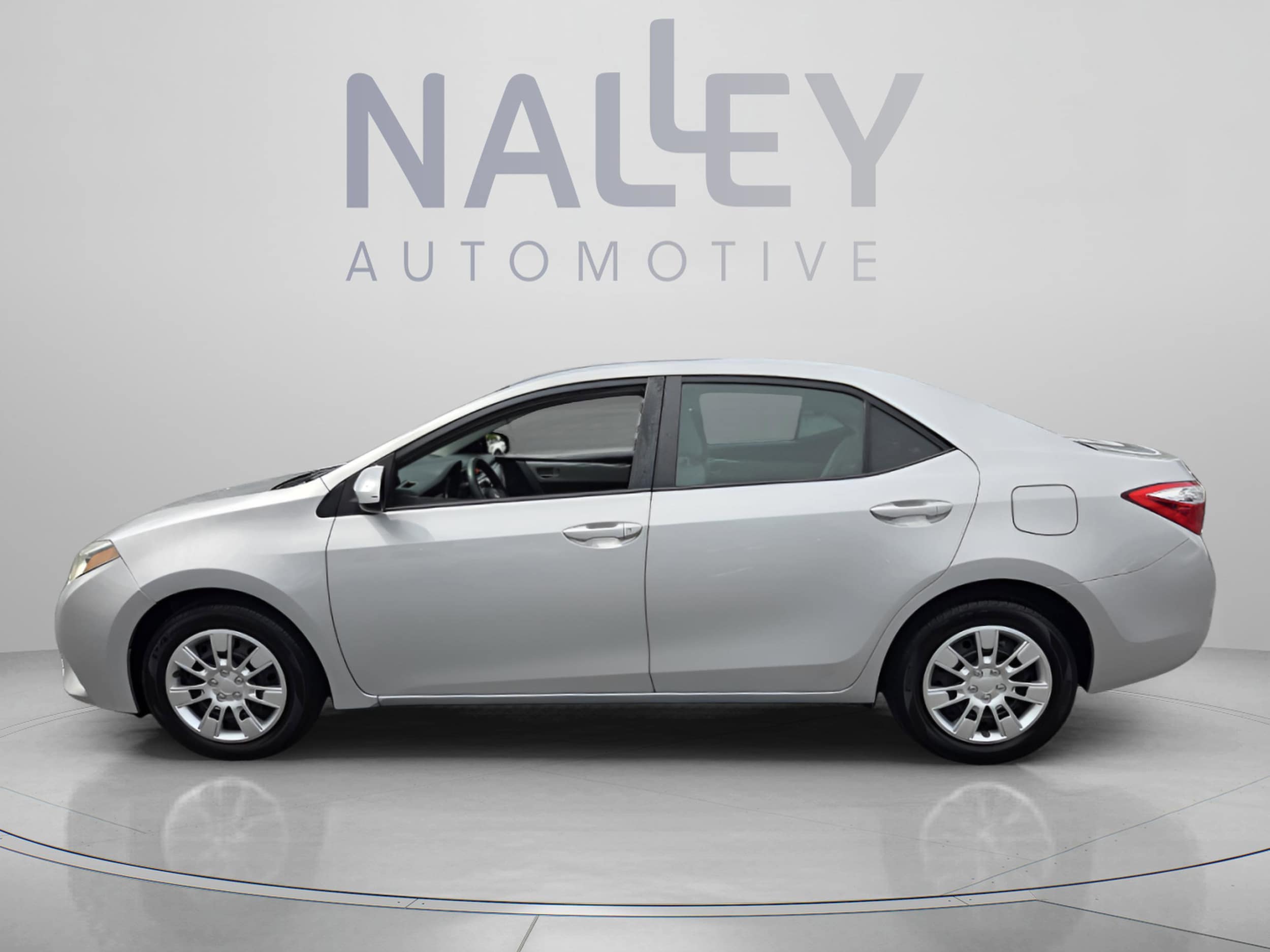 Used 2016 Toyota Corolla LE with VIN 2T1BURHEXGC598437 for sale in Roswell, GA