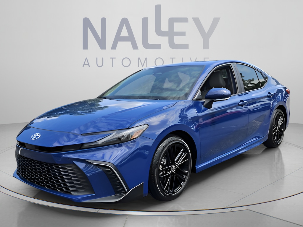 Used 2025 Toyota Camry SE Sedan