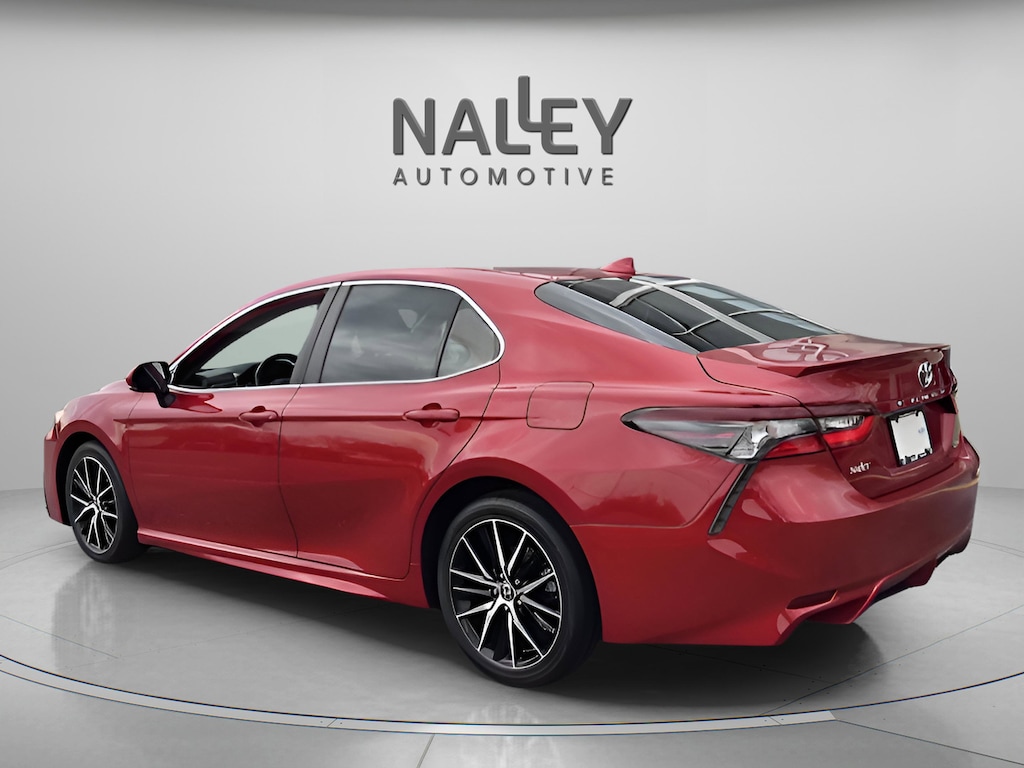 Used 2022 Toyota Camry SE Sedan