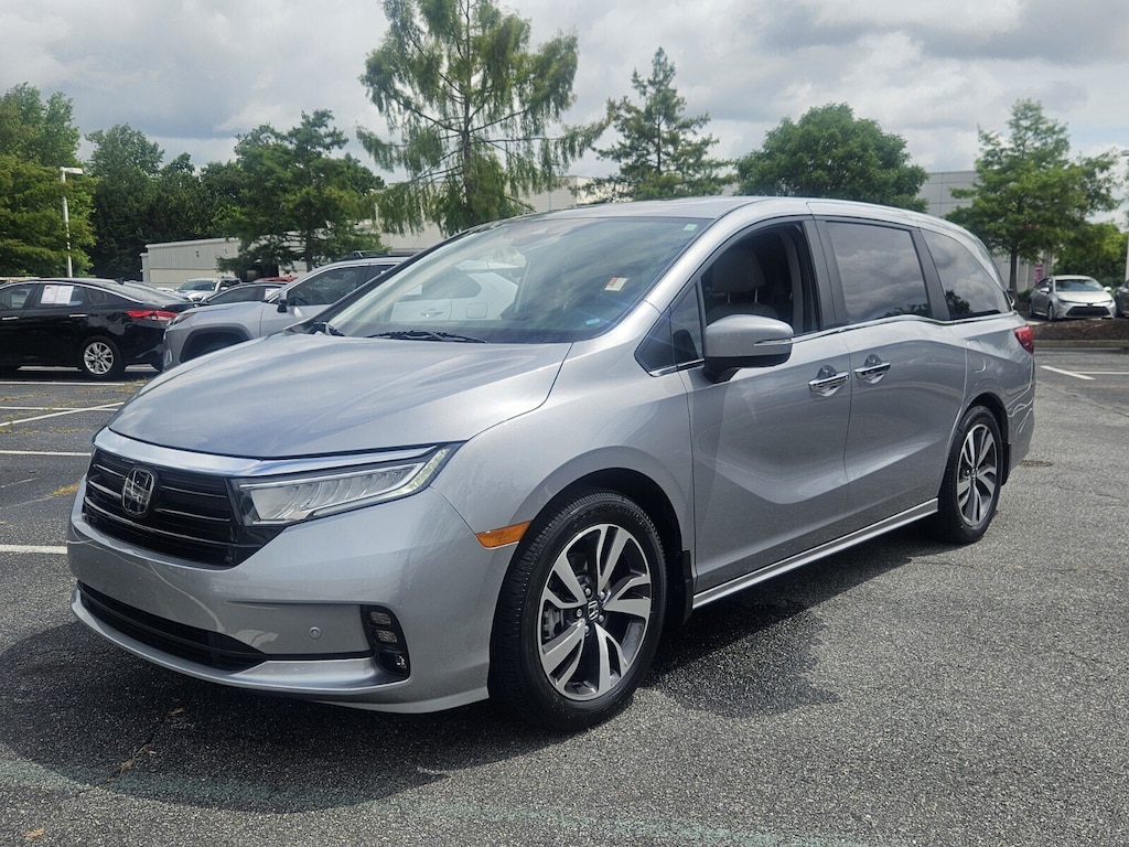 Used 2024 Honda Odyssey Touring Van