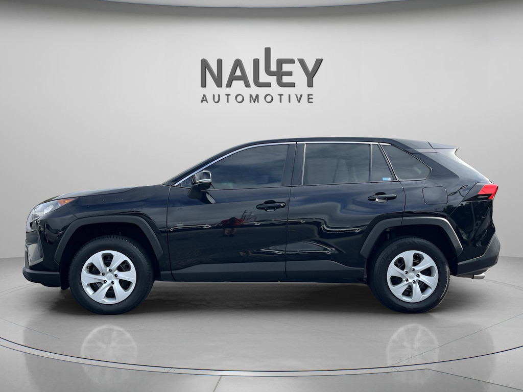 Used 2022 Toyota RAV4 LE SUV