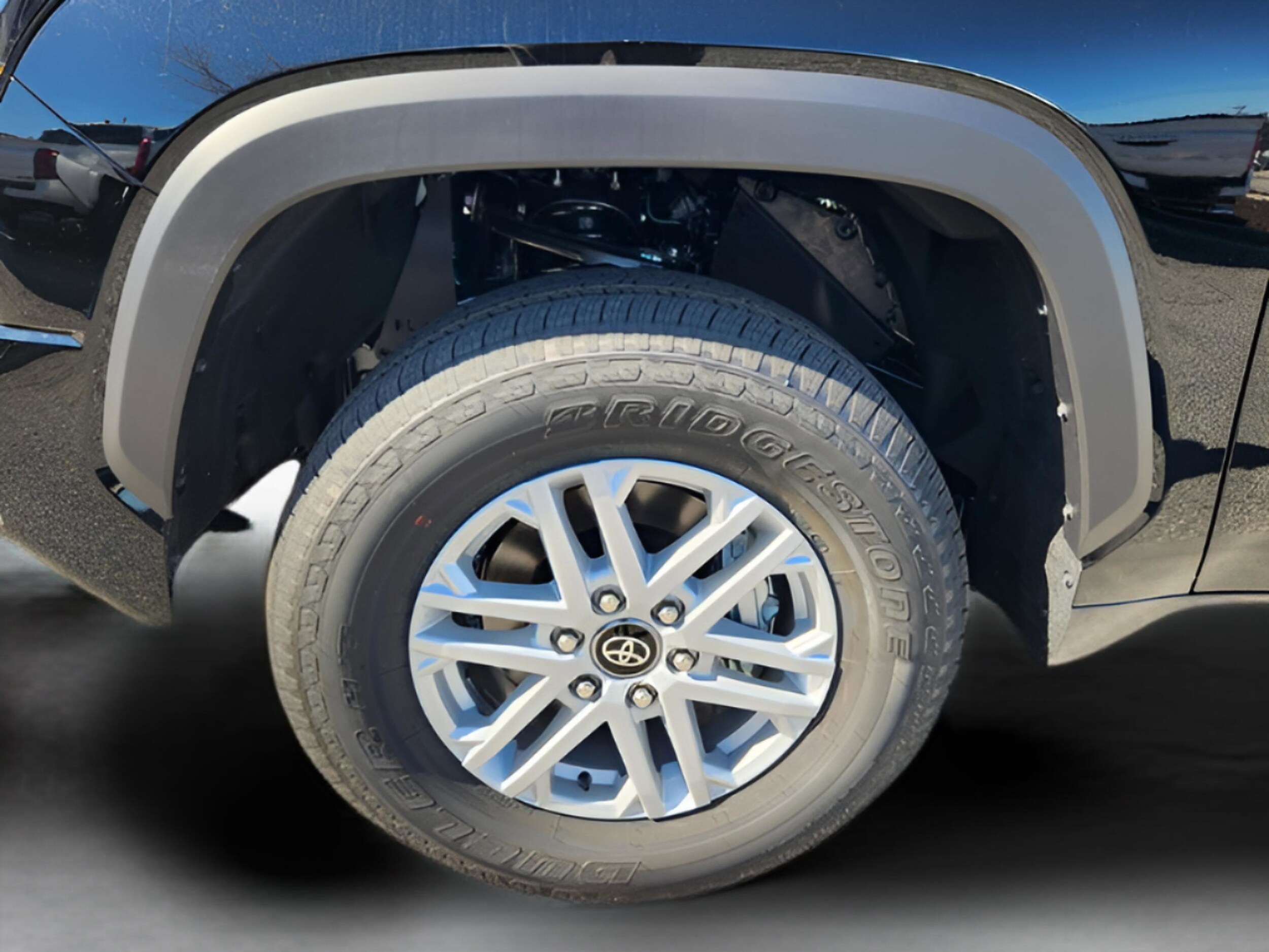 2025 Toyota Tundra SR5 - Photo 18