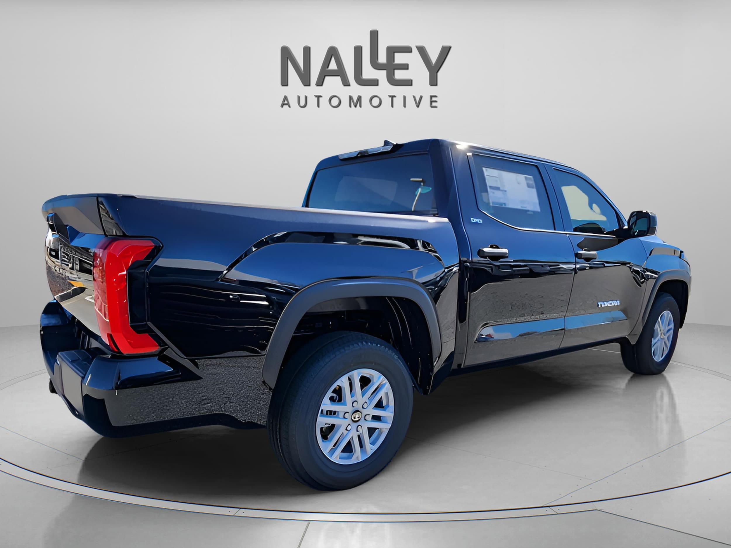 2025 Toyota Tundra SR5 - Photo 6