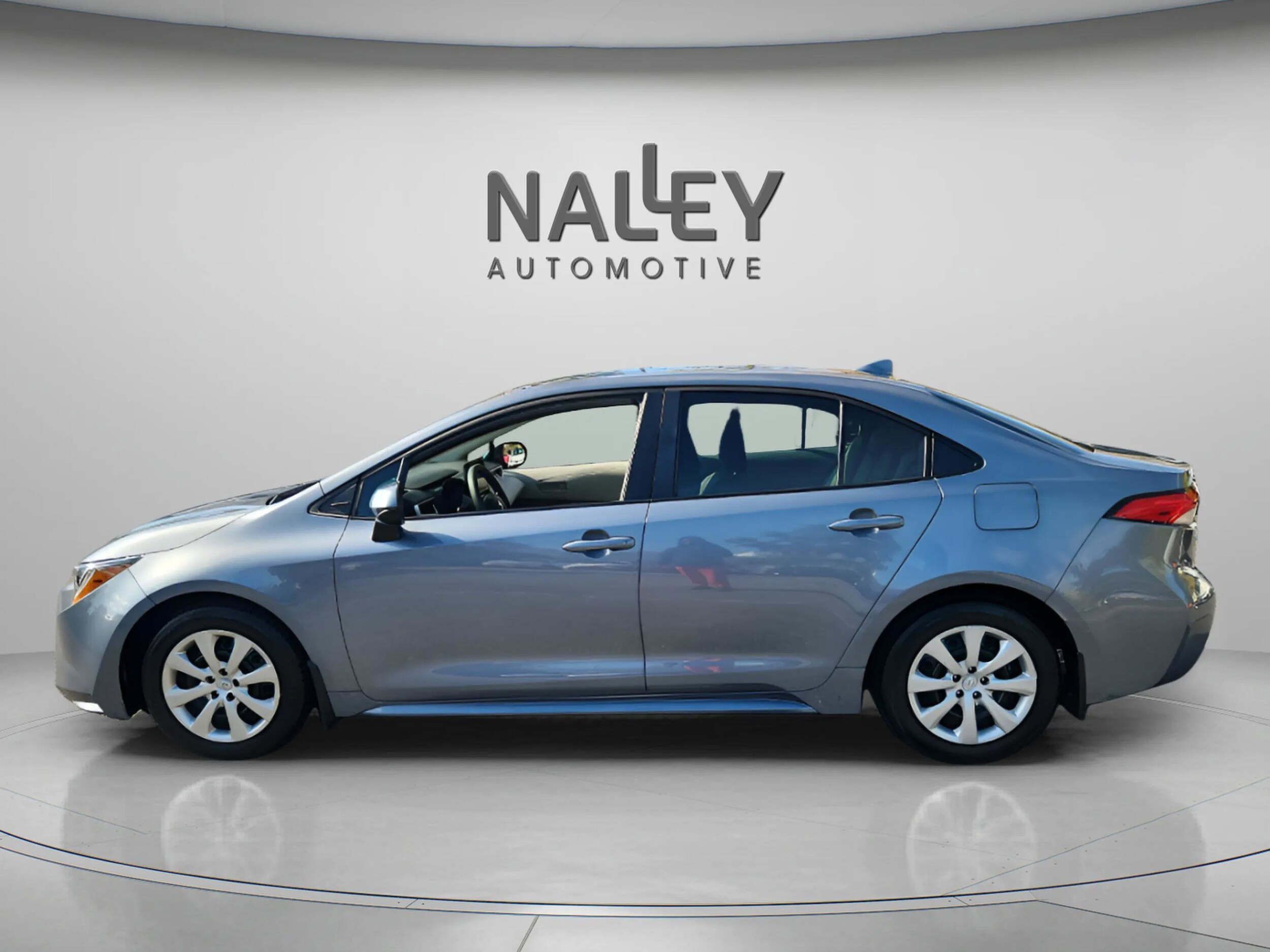 2024 Toyota Corolla LE photo 2