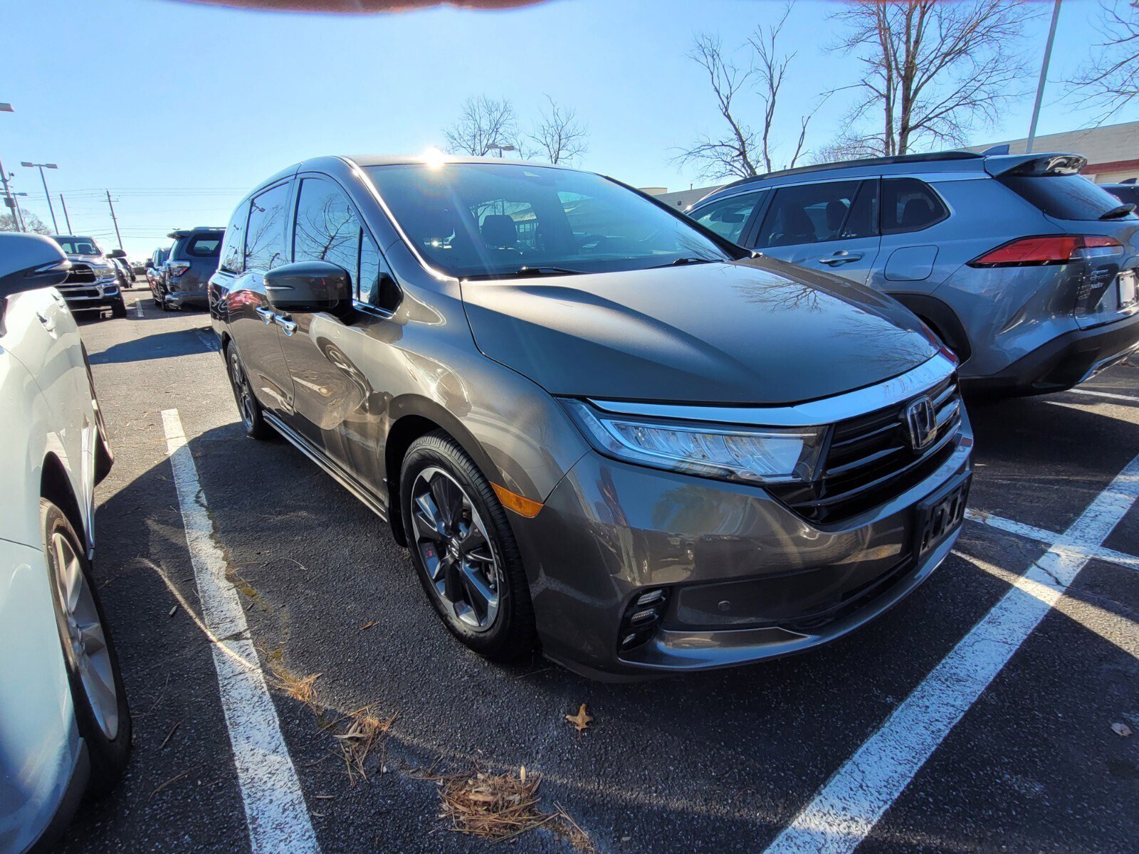 2021 Honda Odyssey Elite's photo