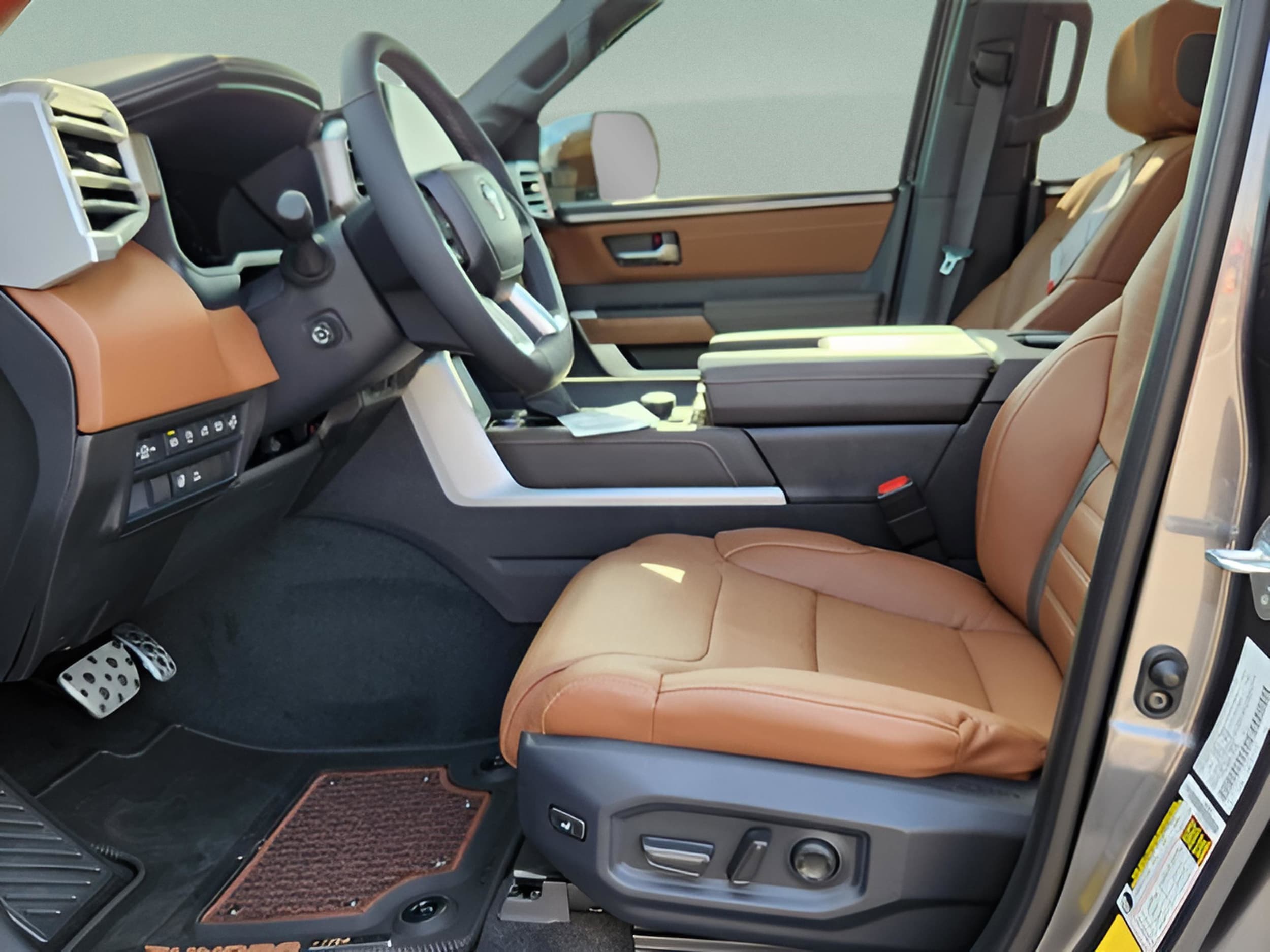 2025 Toyota Tundra 1794 Edition - Photo 10