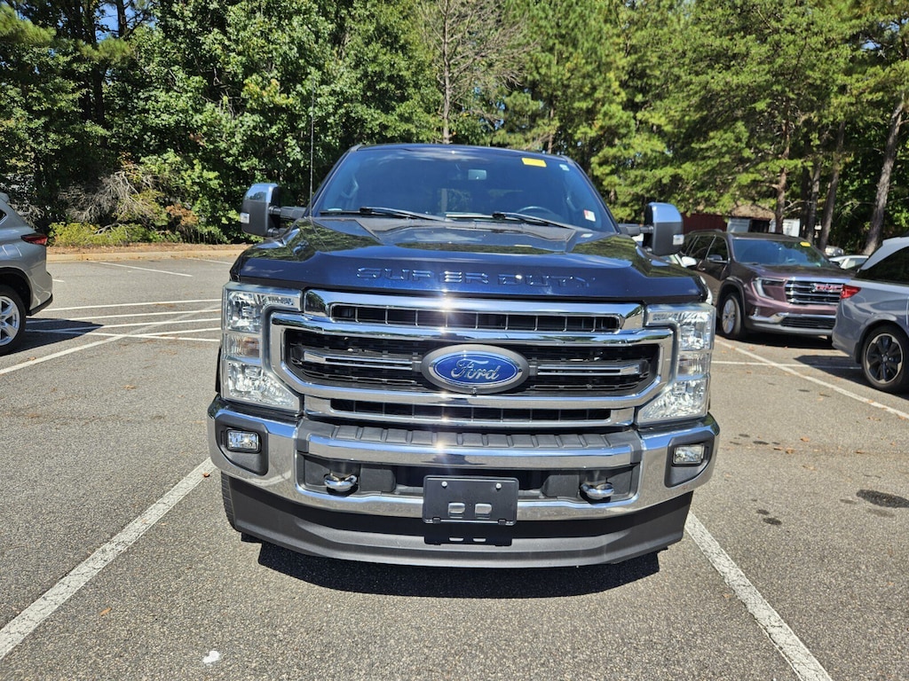 Used 2022 Ford Super Duty F-250 SRW LARIAT Truck Crew Cab
