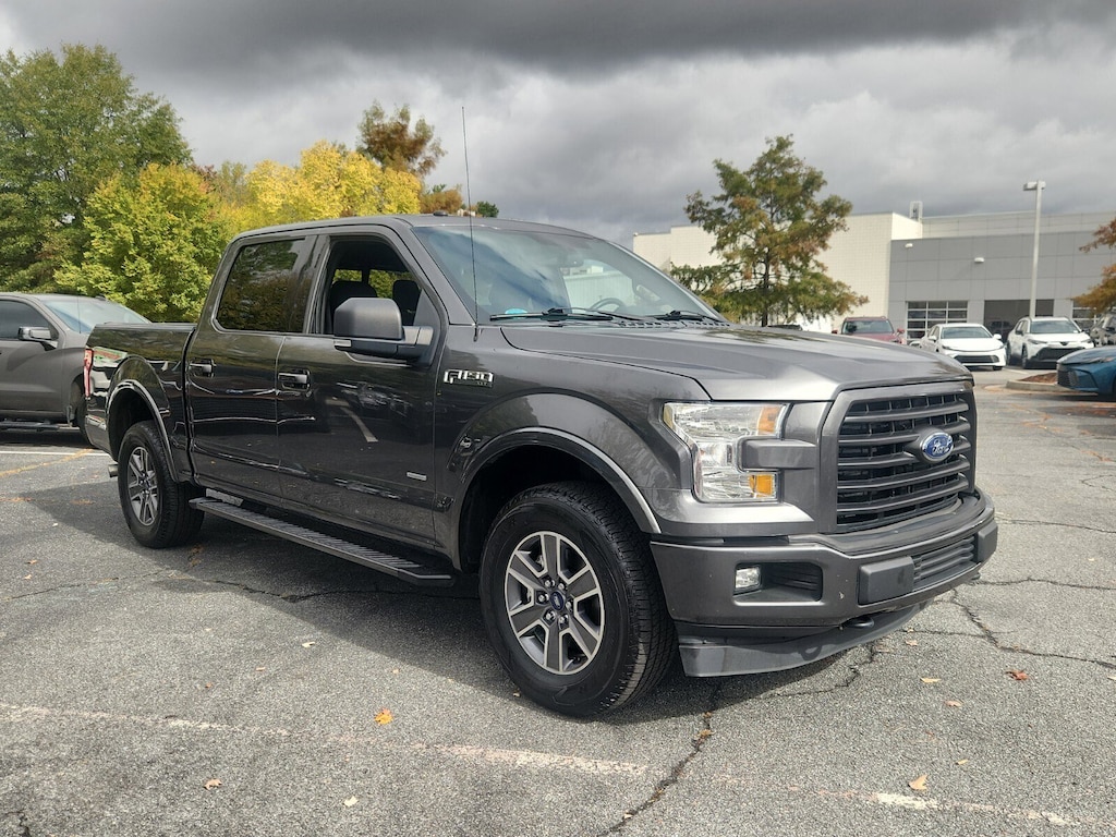 Used 2017 Ford F-150 XLT Truck SuperCrew Cab