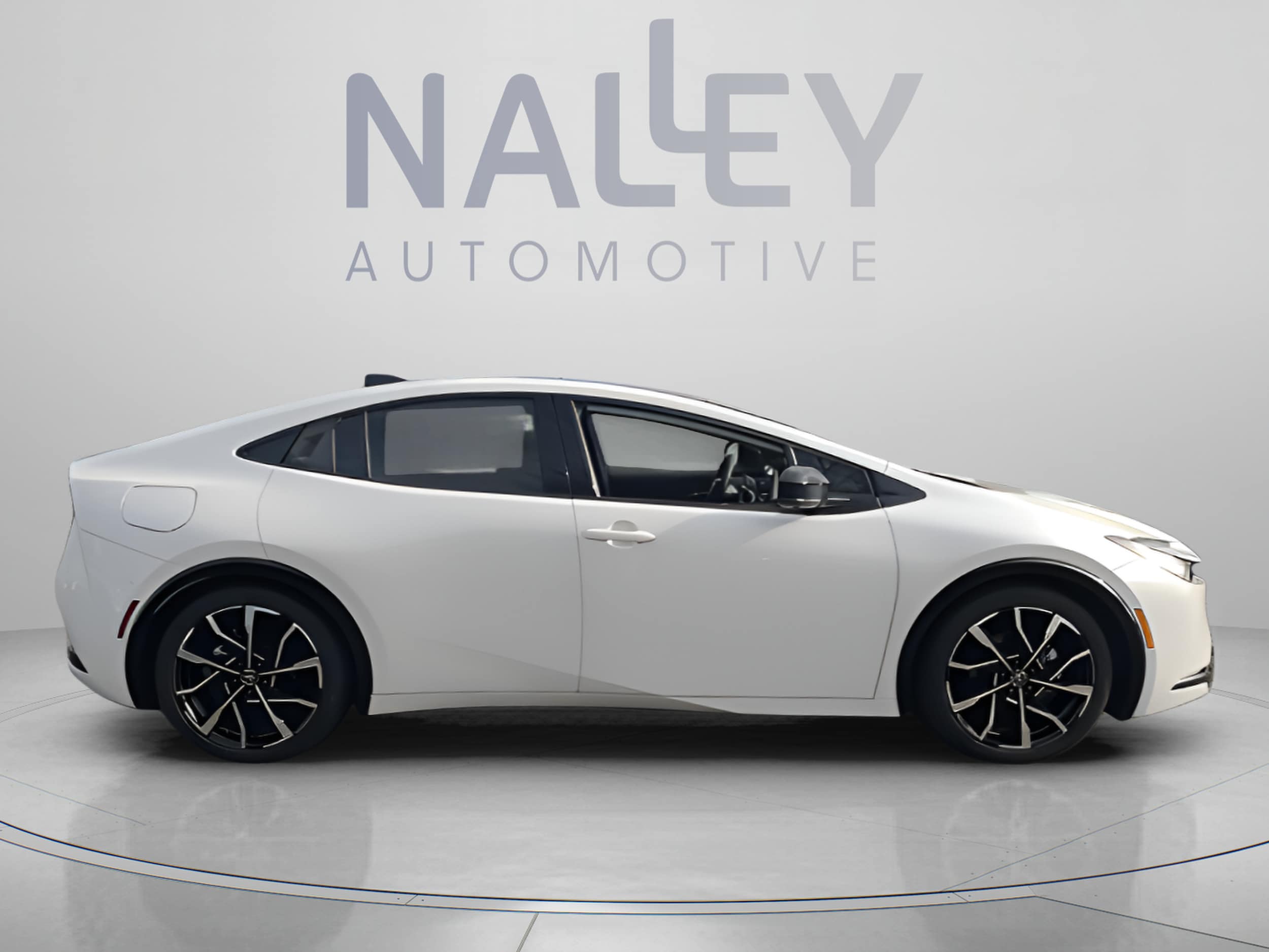 2026 Toyota Prius Plug-in Hybrid XSE Premium - Photo 7