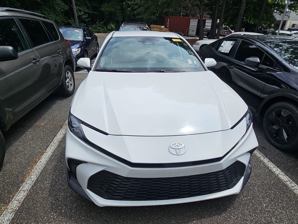 Certified 2025 Toyota Camry SE Sedan