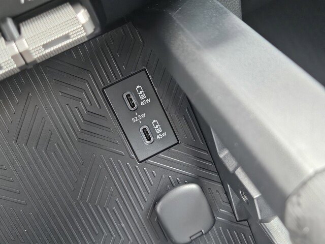 2025 Toyota Tundra Platinum - Photo 28