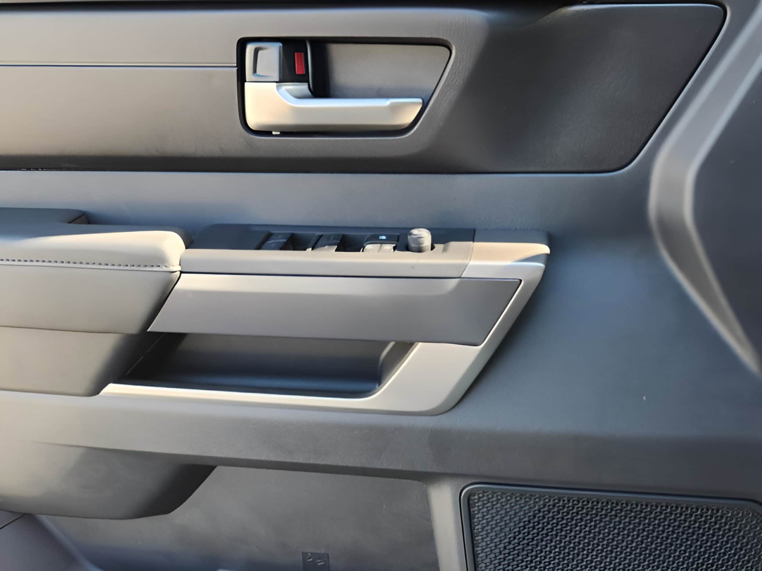 2025 Toyota Tundra SR5 - Photo 17