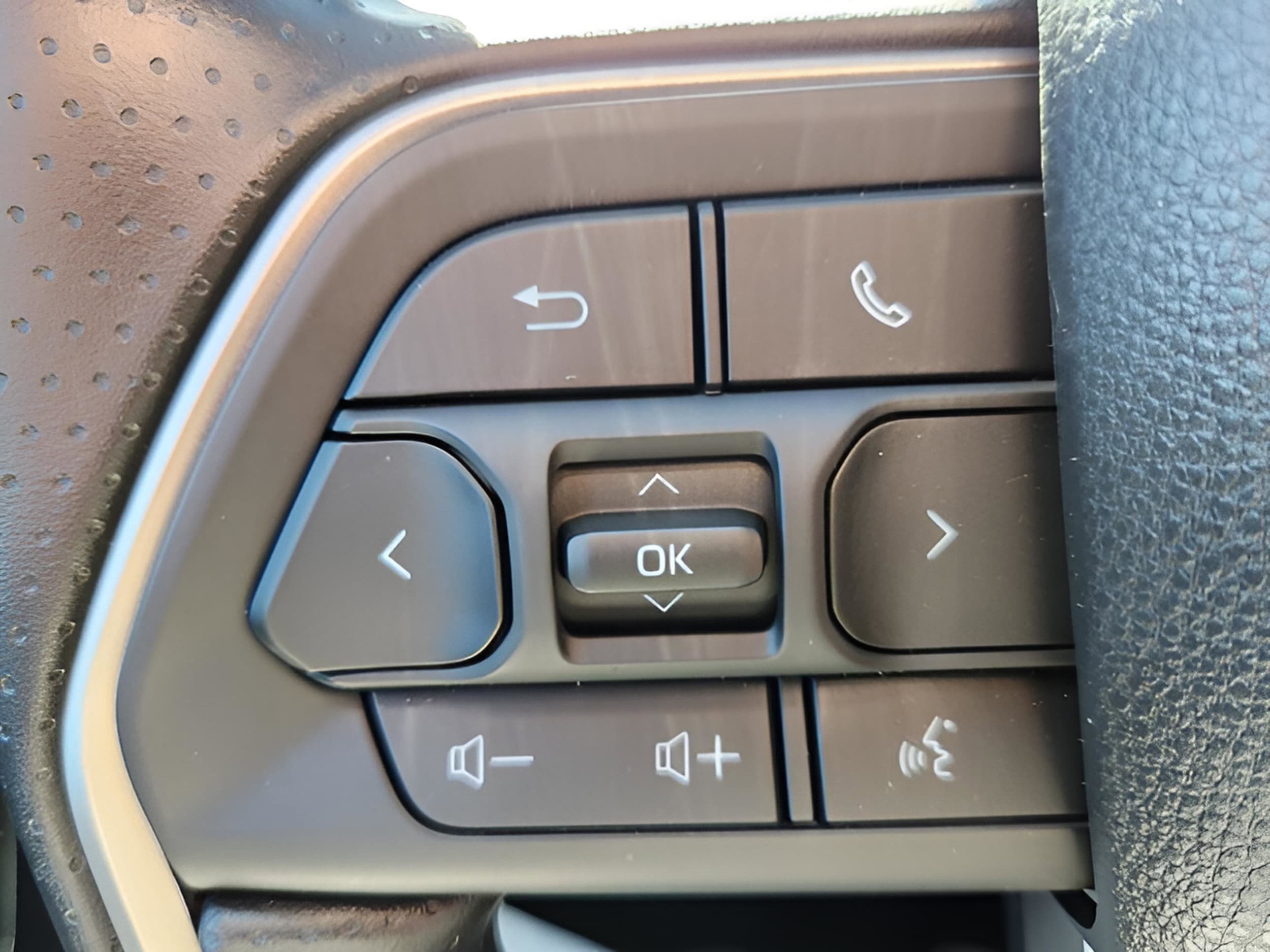 2025 Toyota Tundra SR5 - Photo 24