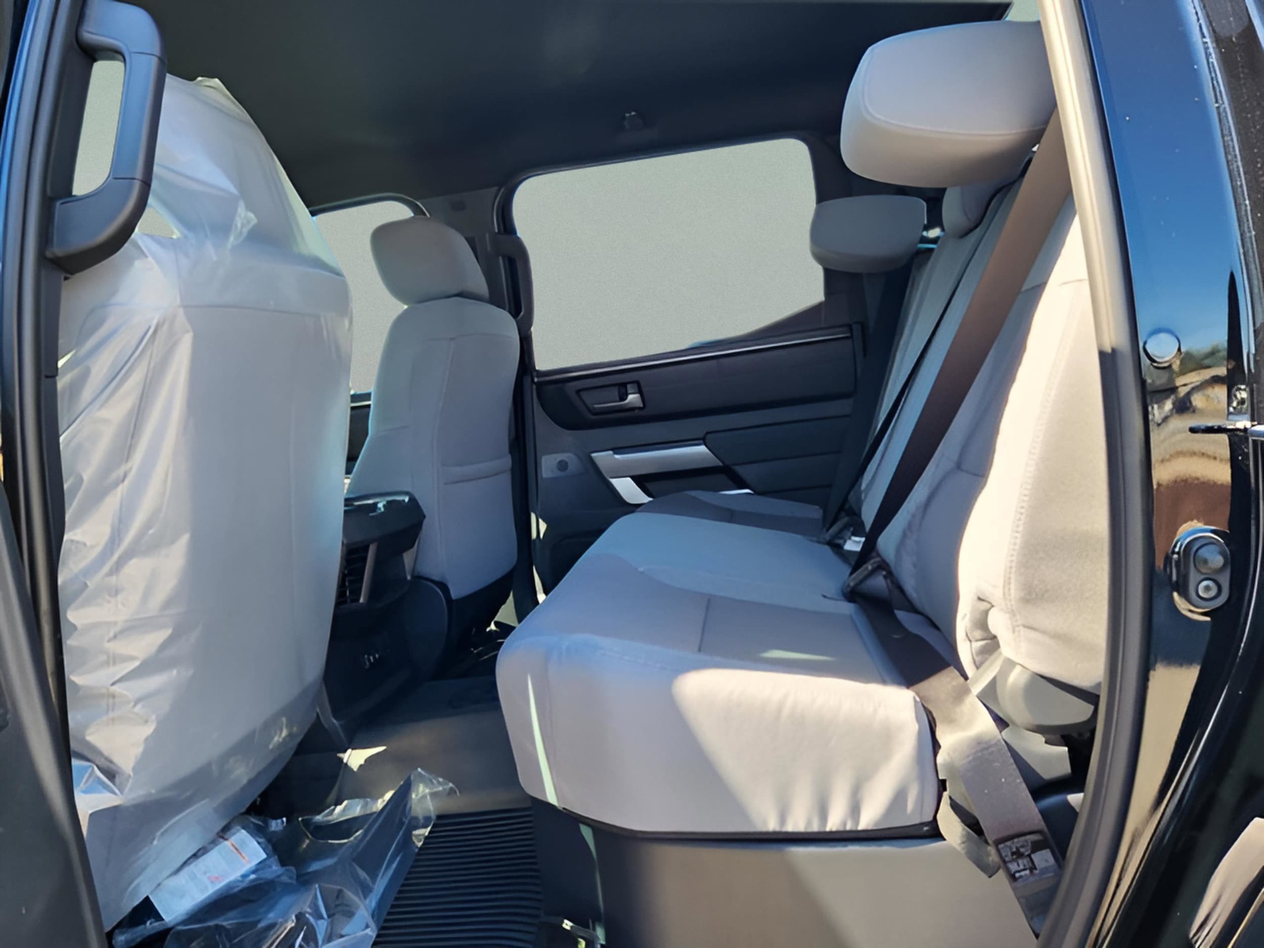 2025 Toyota Tundra SR5 - Photo 11