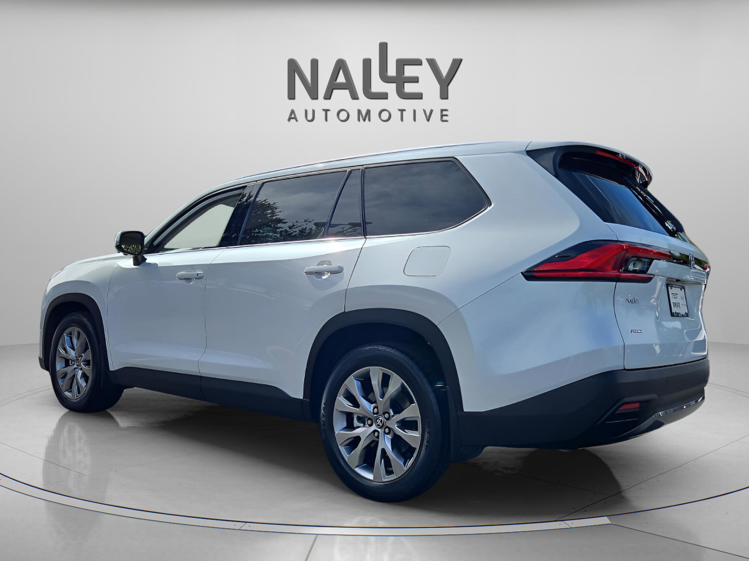 2024 Toyota Grand Highlander Limited photo 2