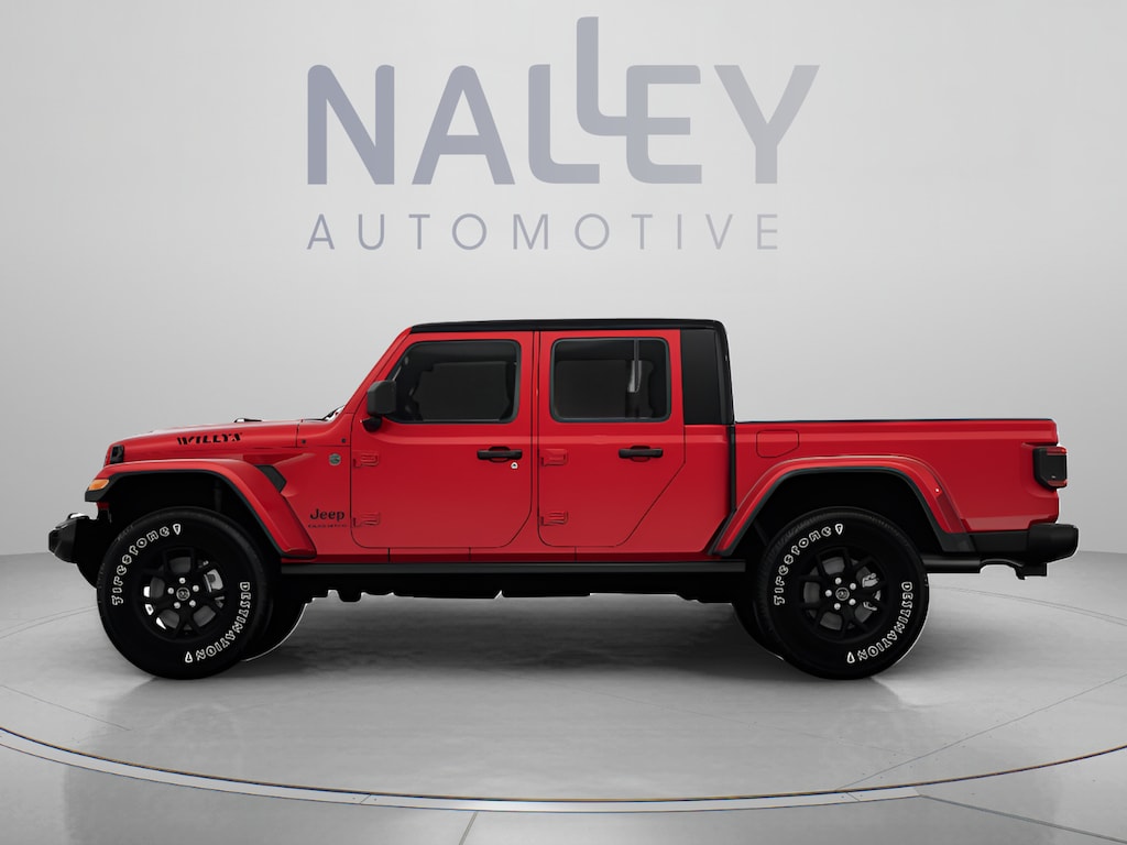 Used 2024 Jeep Gladiator Willys Truck Crew Cab
