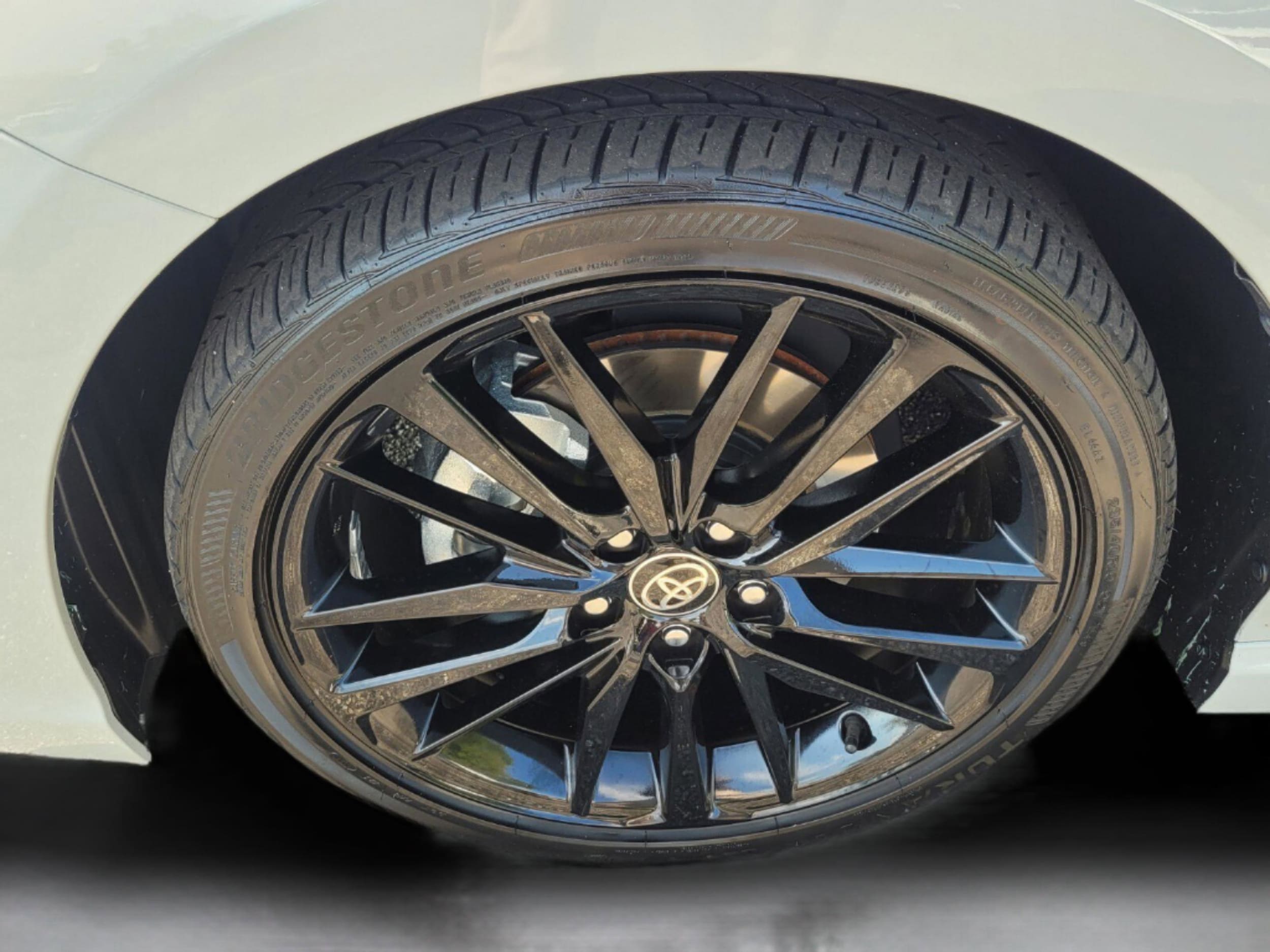 2024 Toyota Camry XSE V6 photo 4
