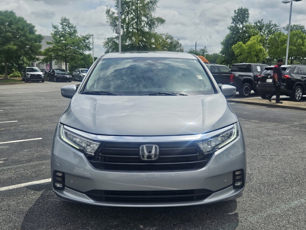 Used 2024 Honda Odyssey Touring Van