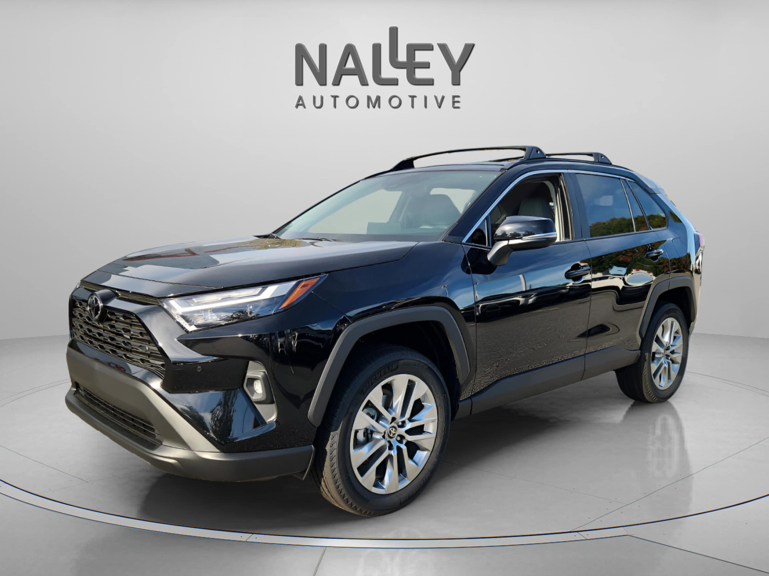 2025 Toyota RAV4 XLE Premium's photo