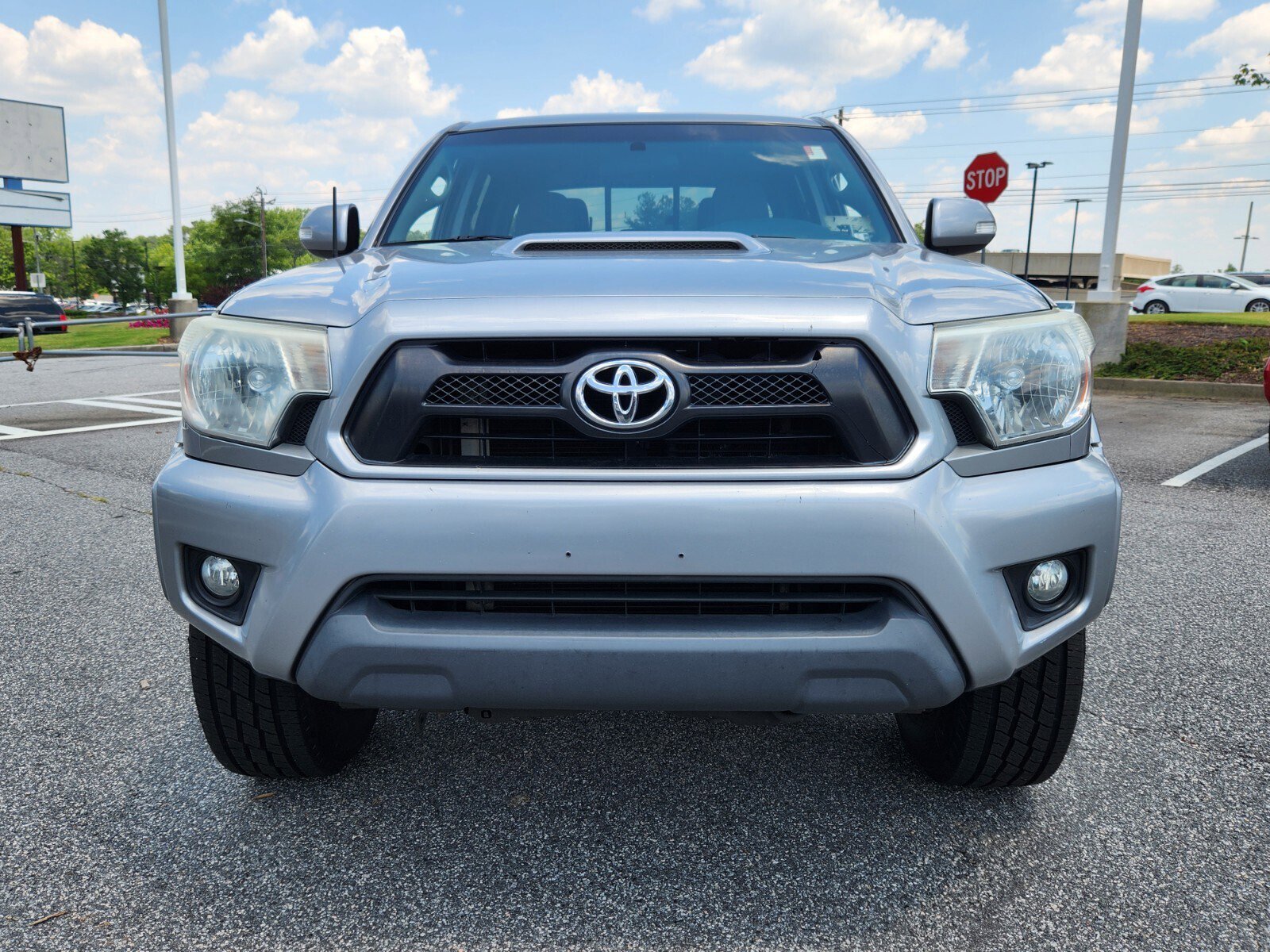 Used 2014 Toyota Tacoma Base with VIN 3TMLU4EN1EM138261 for sale in Roswell, GA