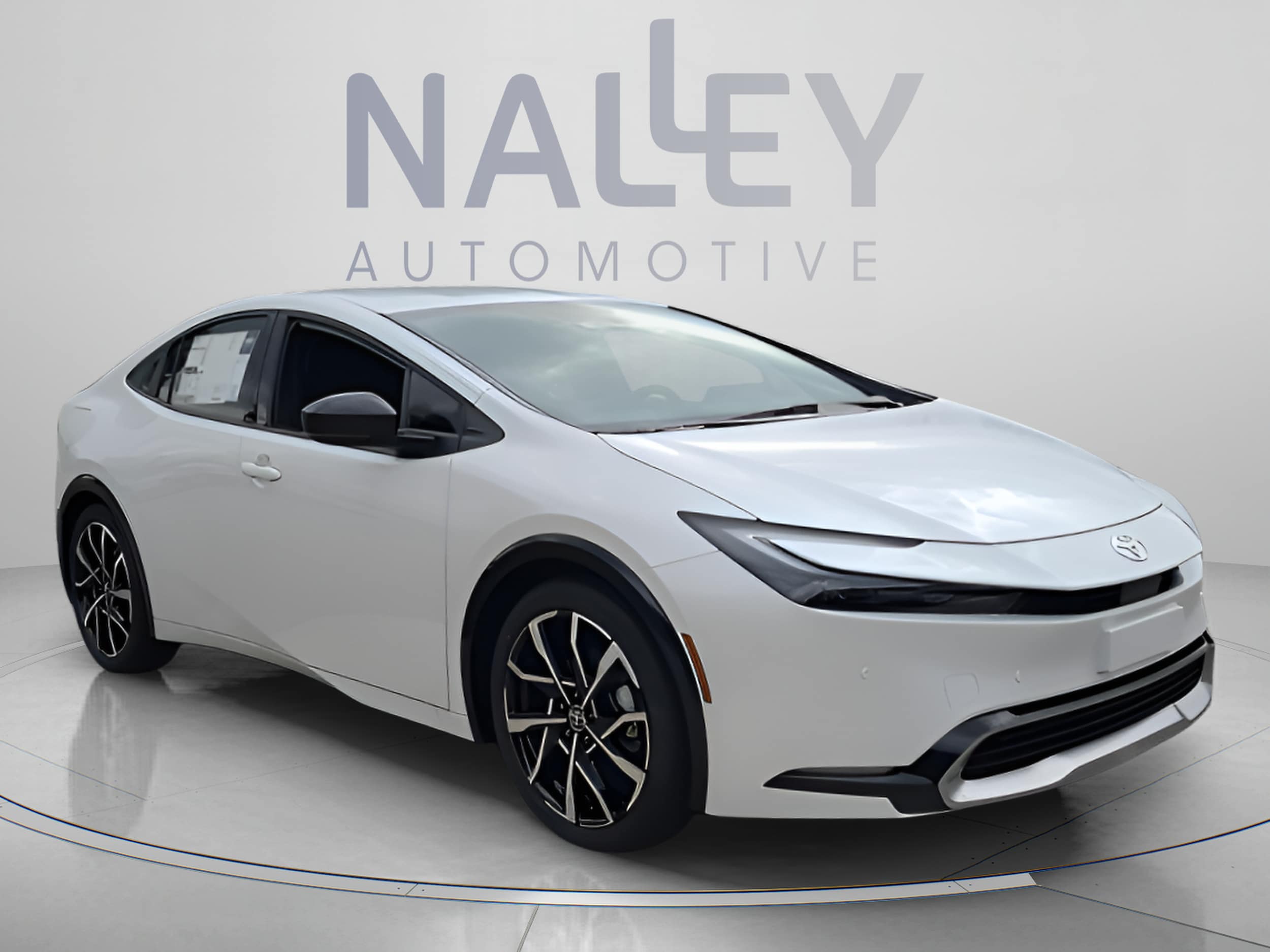 2026 Toyota Prius Plug-in Hybrid XSE - Photo 8