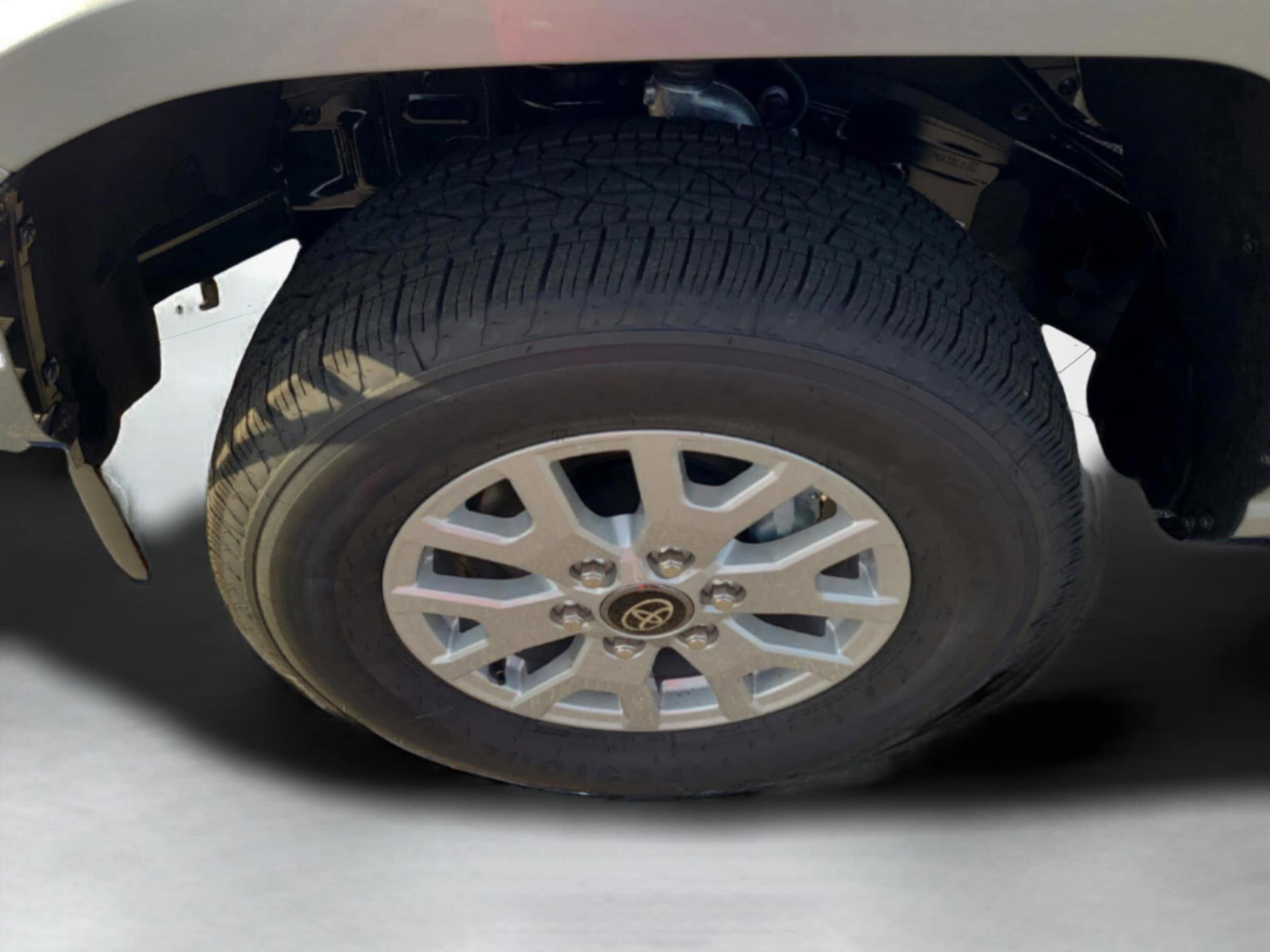 2026 Toyota Tacoma SR5 - Photo 35
