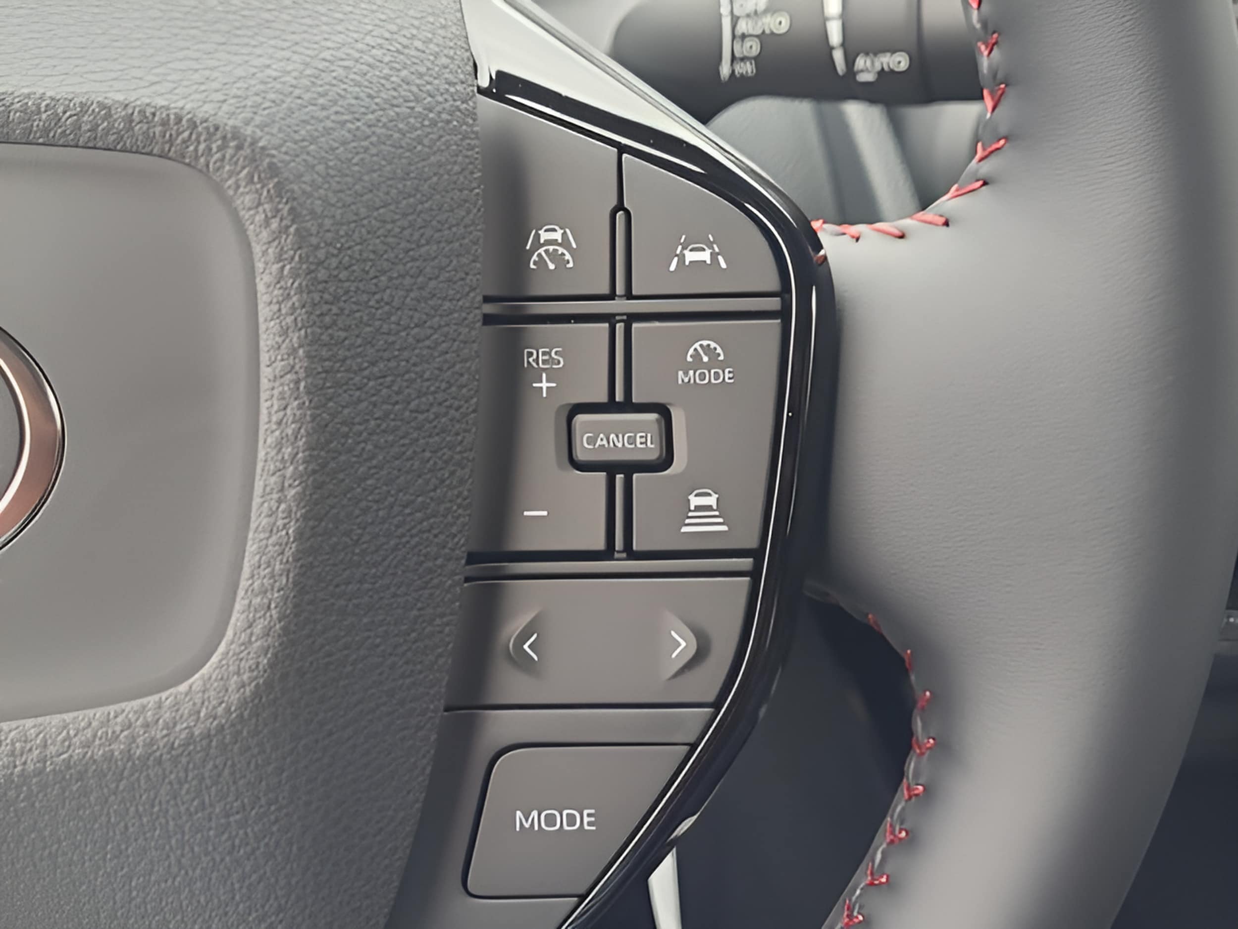 2026 Toyota Prius Plug-in Hybrid XSE - Photo 22