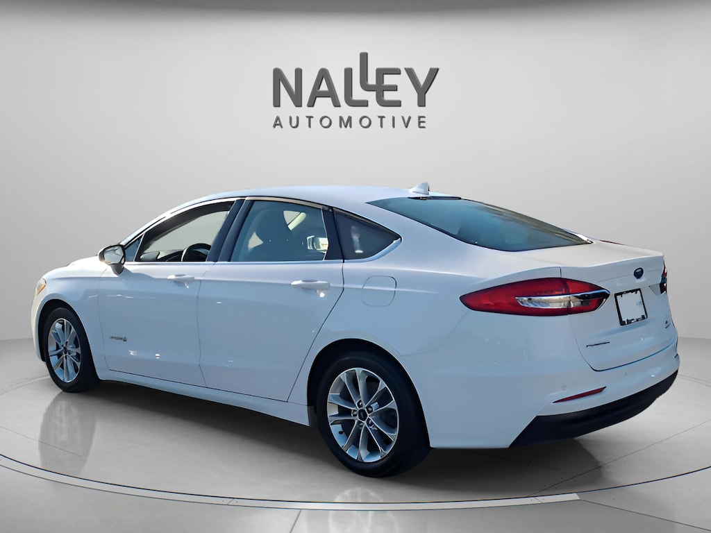 Used 2019 Ford Fusion Hybrid SE Sedan