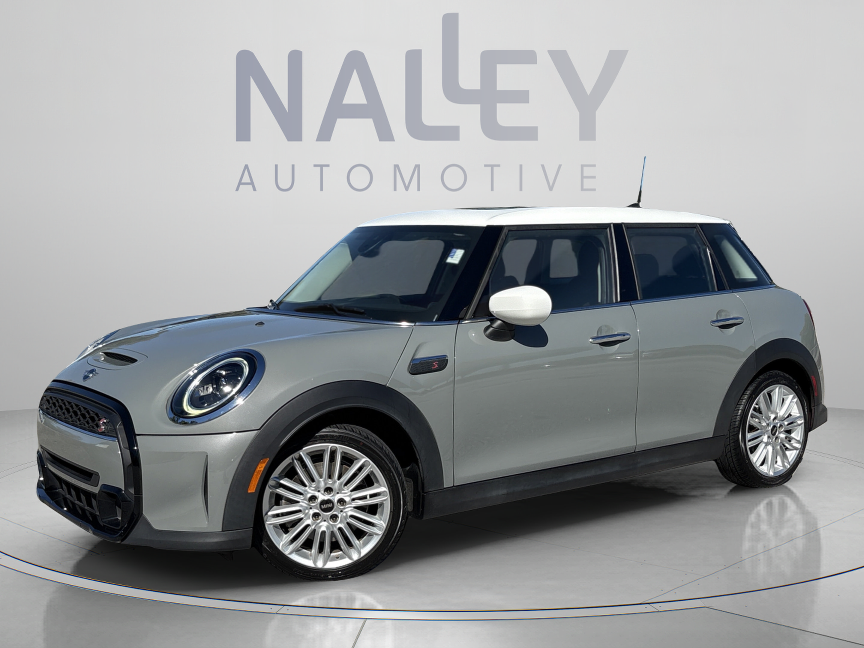 2023 MINI Hardtop 4 Door