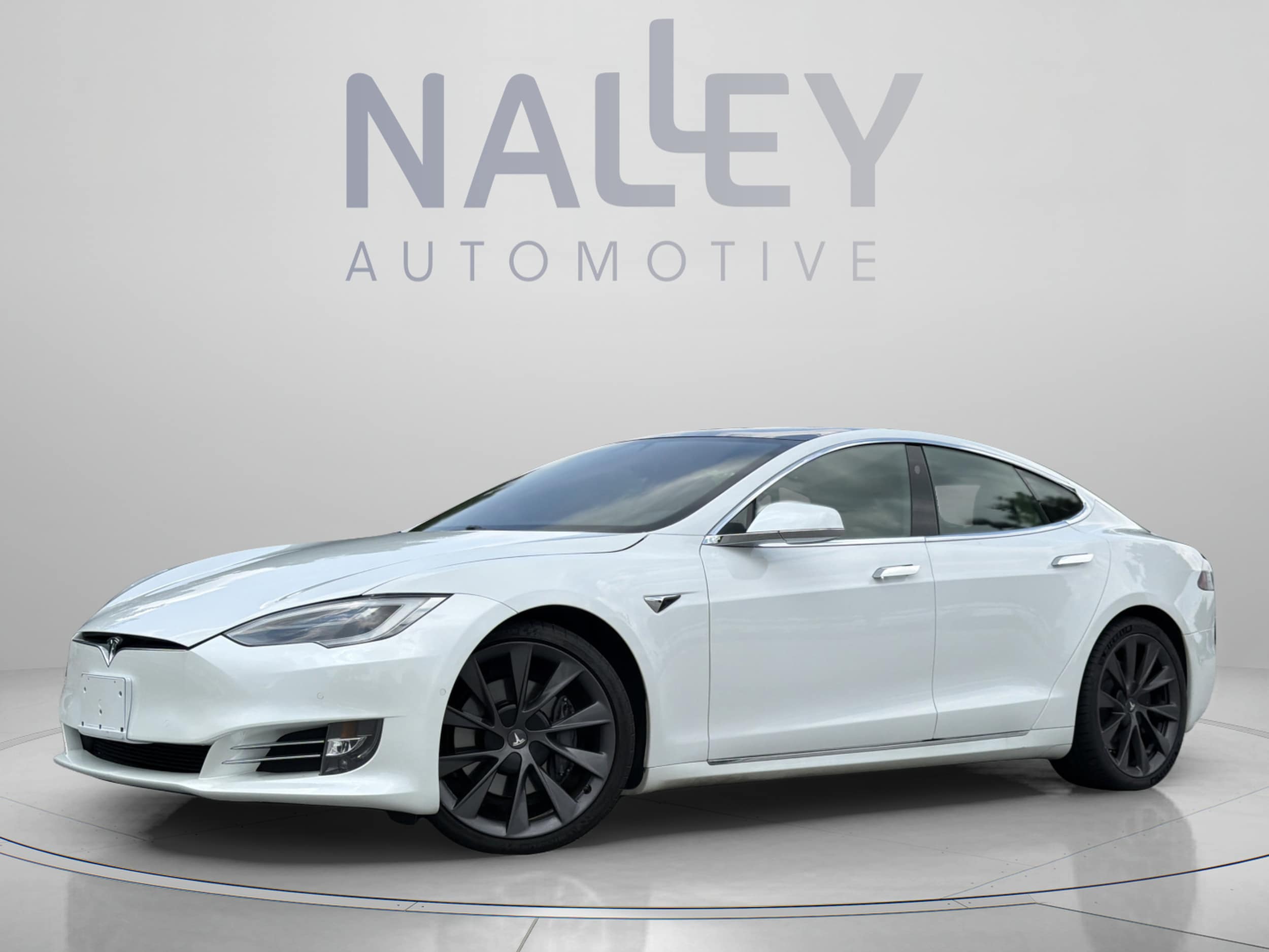 2021 Tesla Model S Long Range Plus's photo
