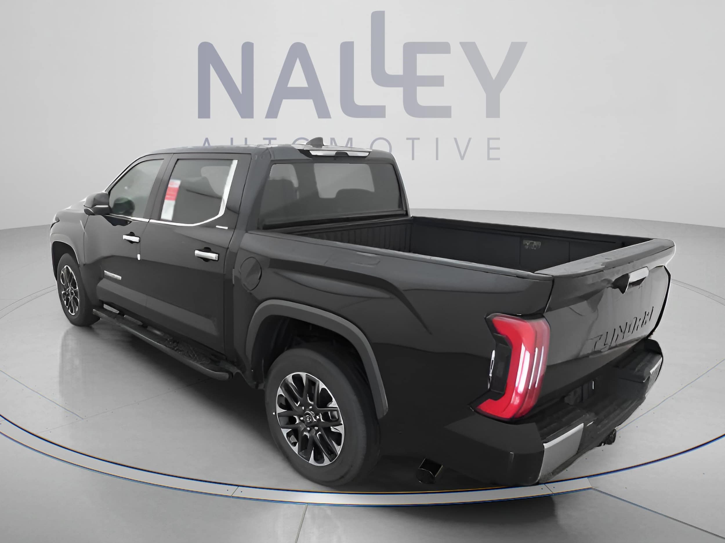2026 Toyota Tundra Limited - Photo 11