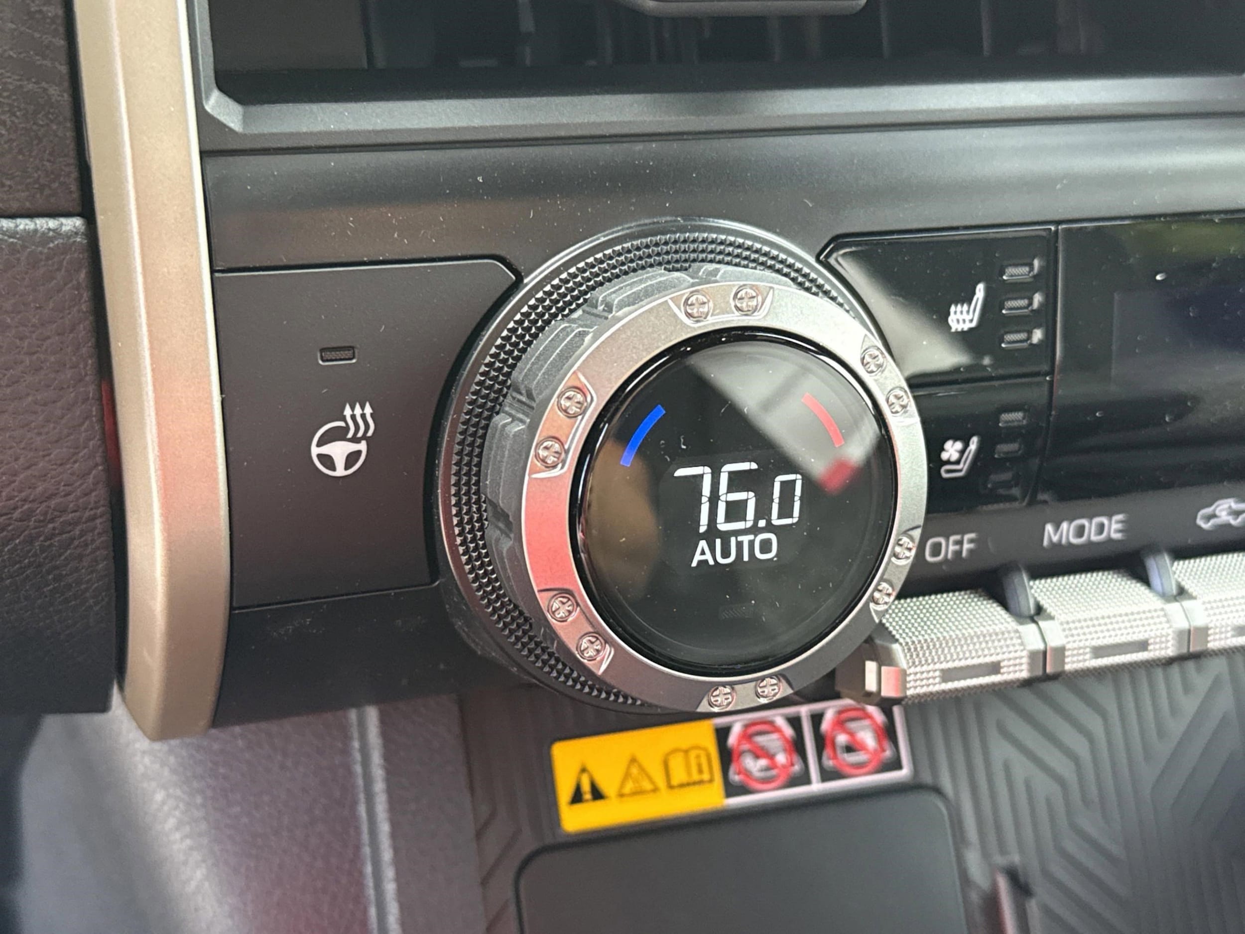 2025 Toyota Tacoma Limited - Photo 13