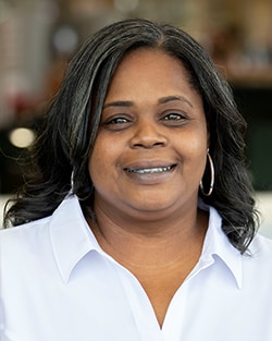 Staff member Teaka Smith from ID_2fc6c8f8678d