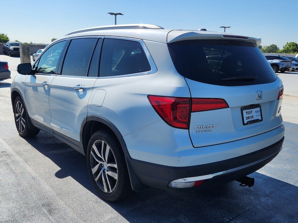 Used 2017 Honda Pilot Elite SUV