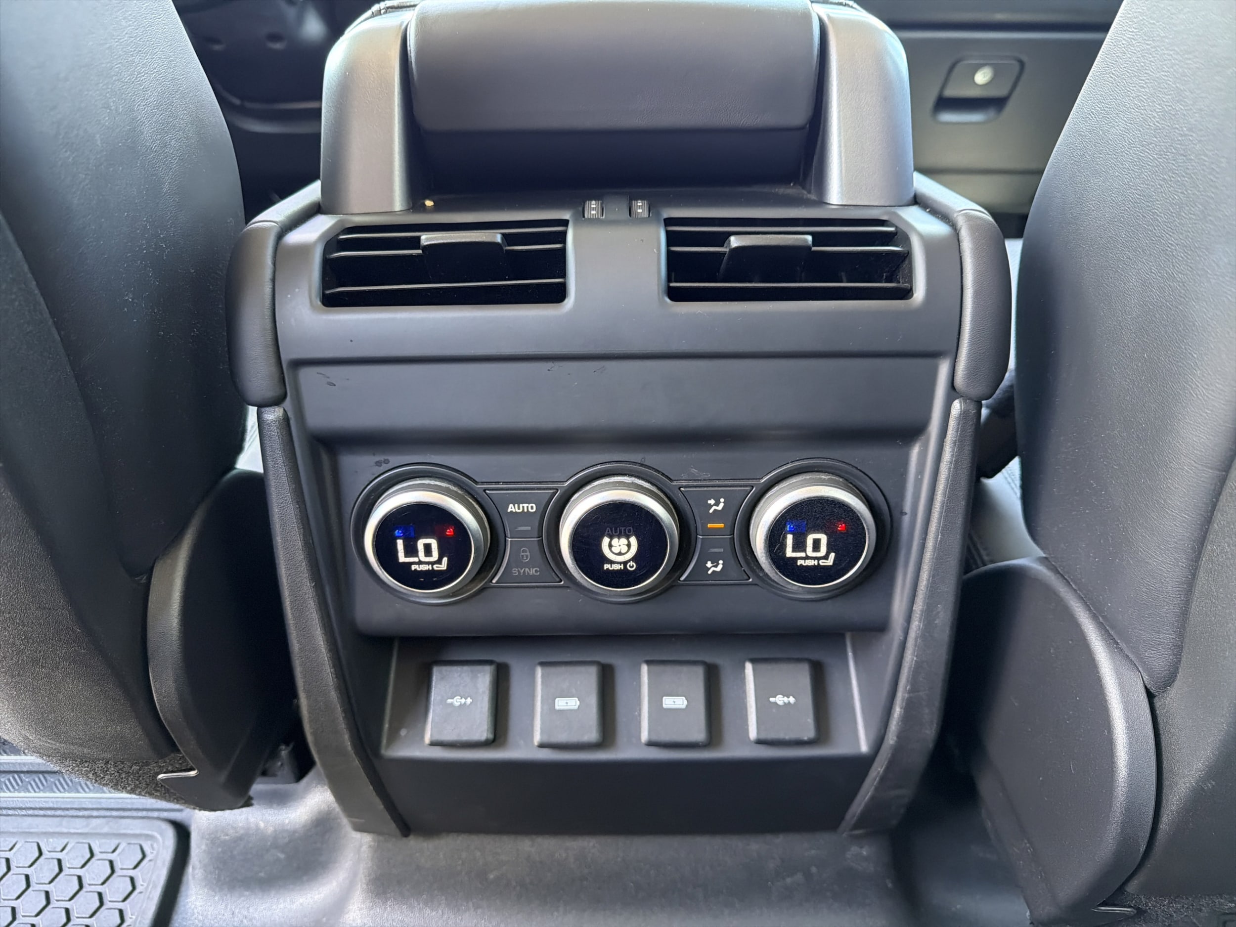 2020 Land Rover Defender HSE - Photo 11