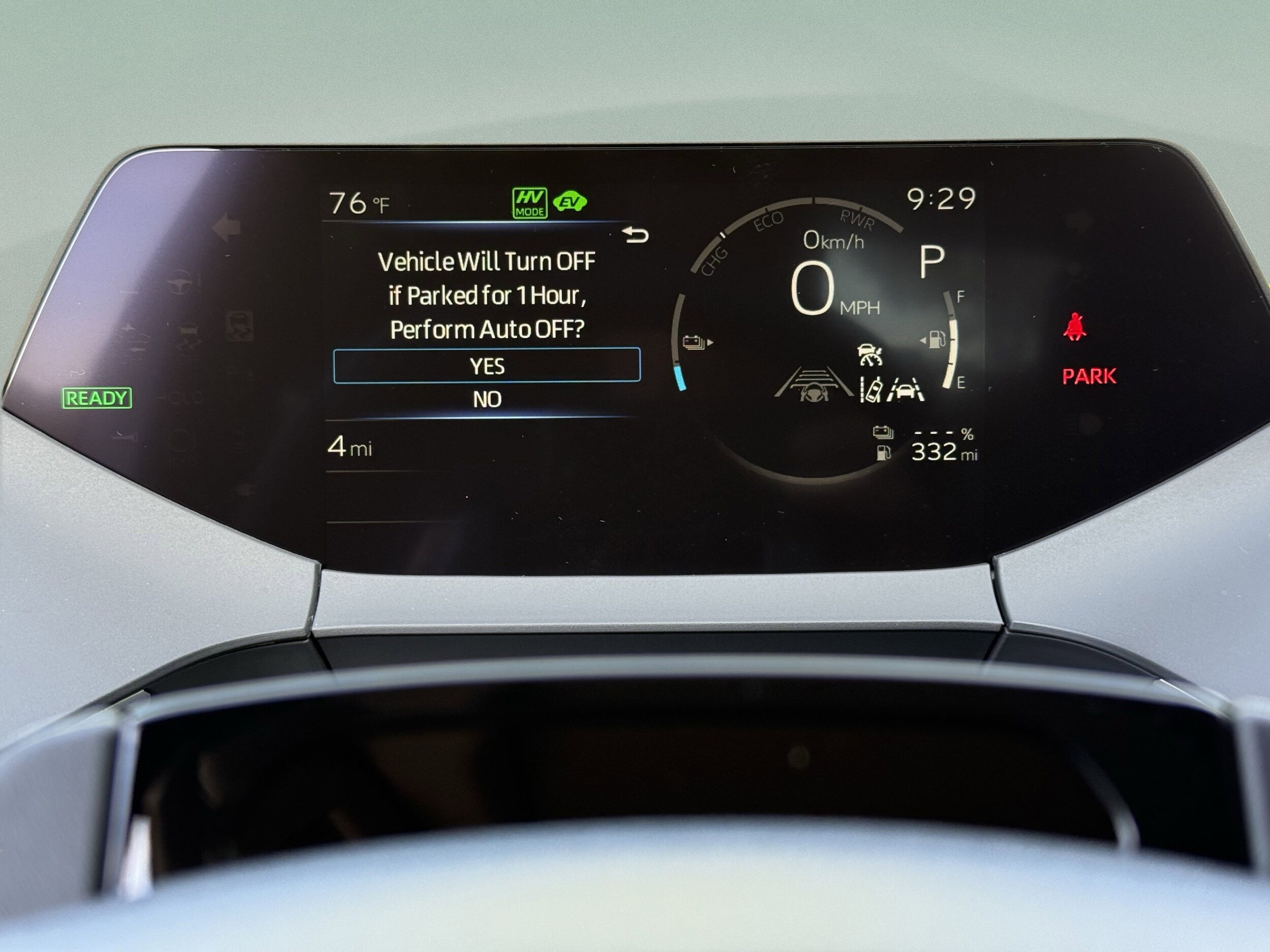 2026 Toyota Prius Plug-in Hybrid XSE - Photo 17
