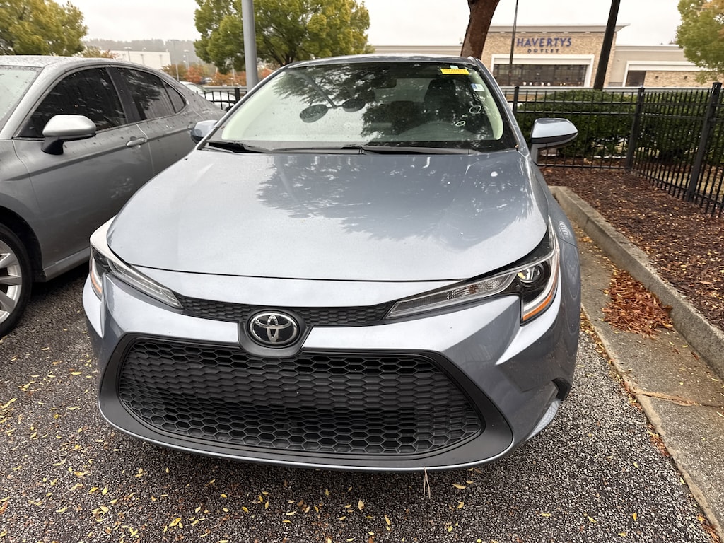 Used 2022 Toyota Corolla LE Sedan