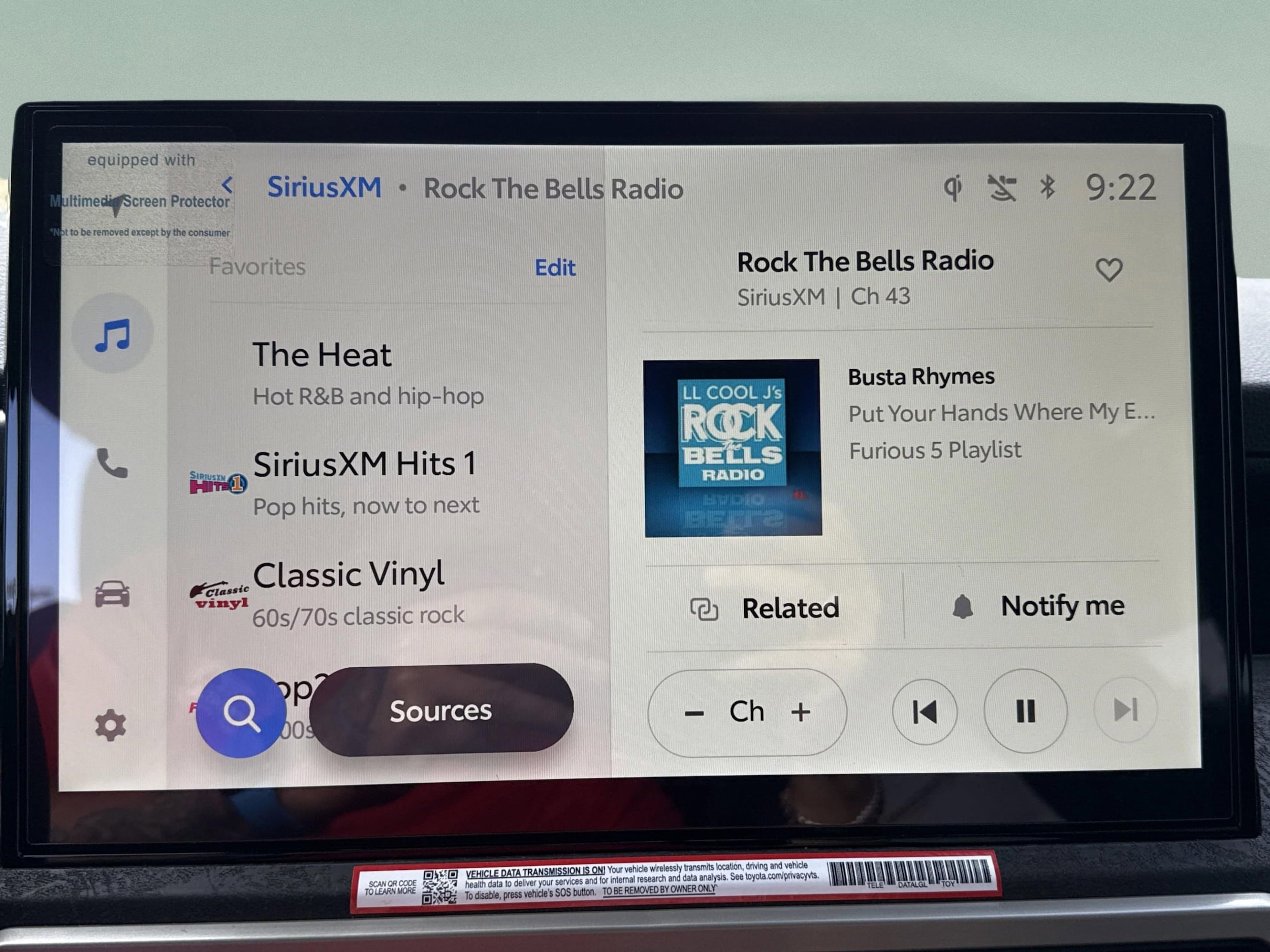 2025 Toyota Tacoma Limited - Photo 10