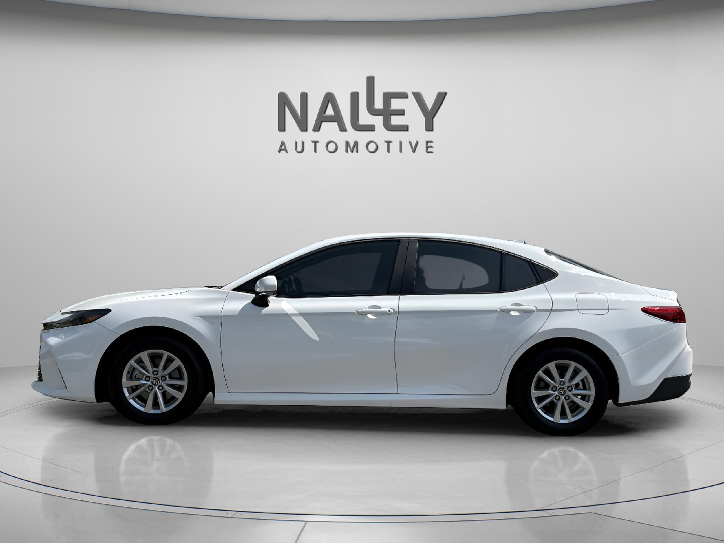 2025 Toyota Camry LE photo 2