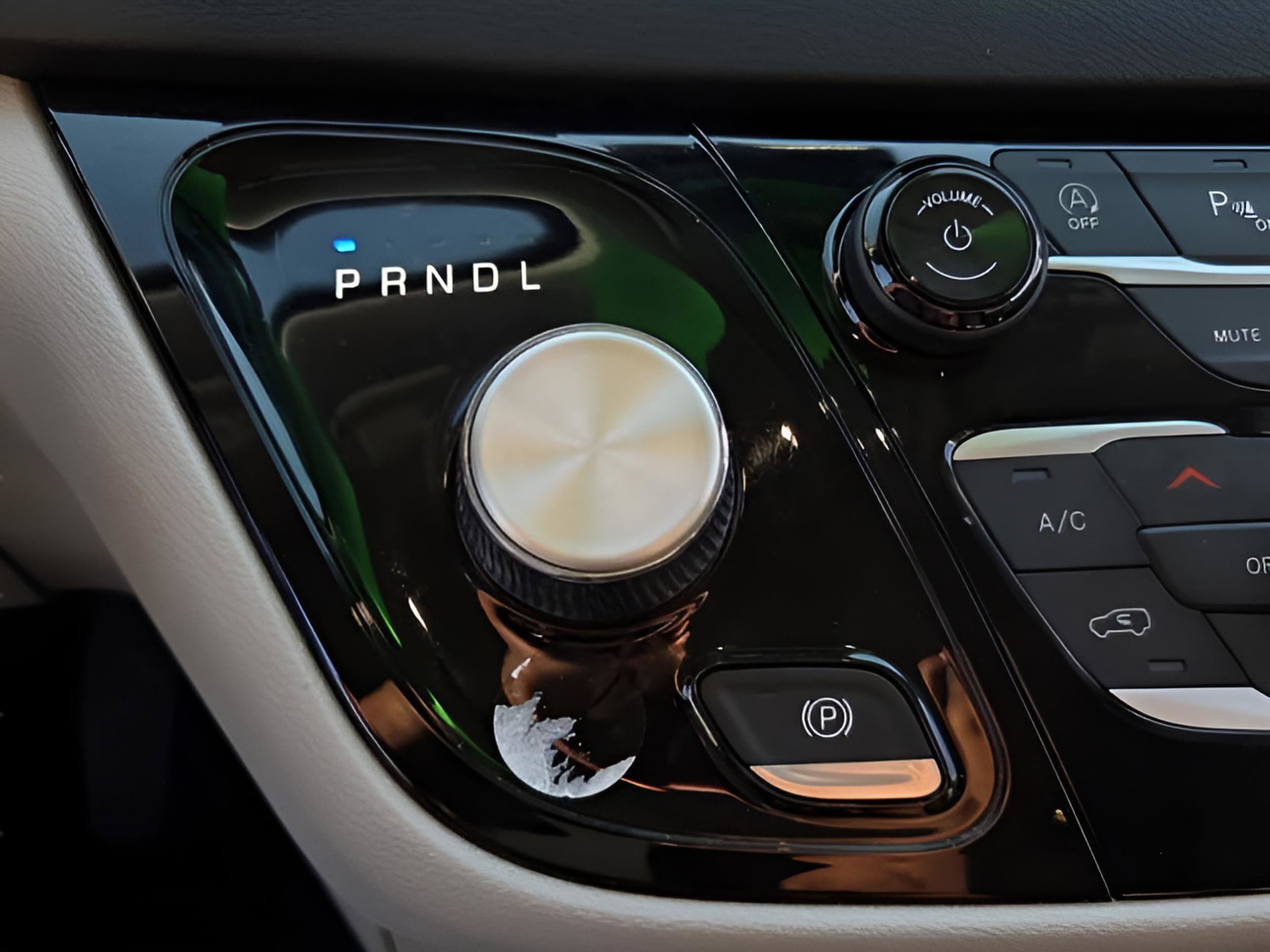 2023 Chrysler Pacifica Touring L - Photo 16