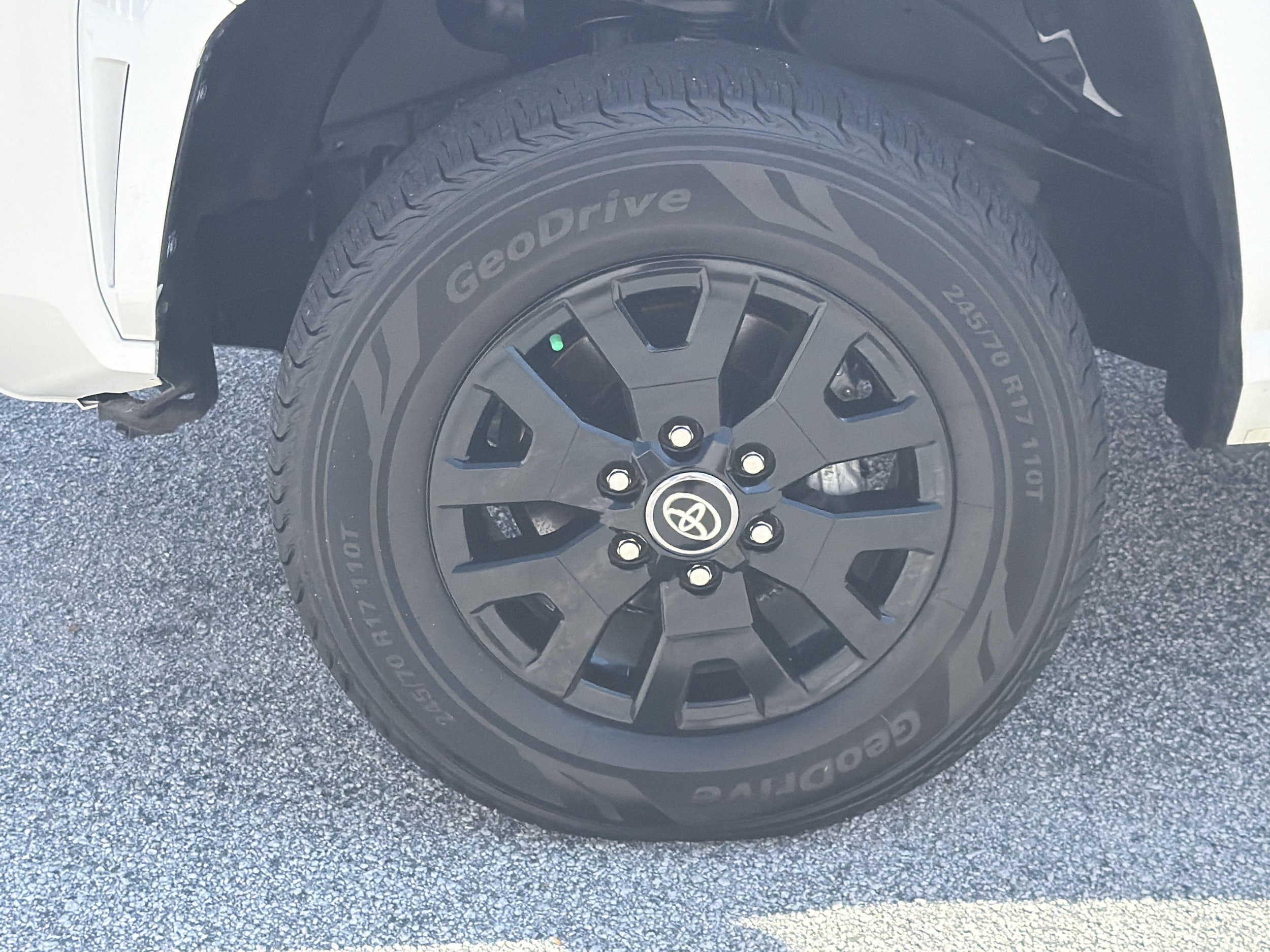 2024 Toyota Tacoma SR5 - Photo 36