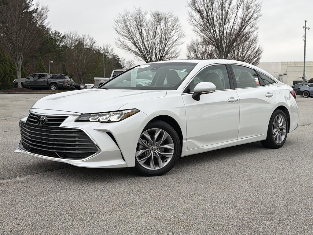Certified 2022 Toyota Avalon XLE Sedan