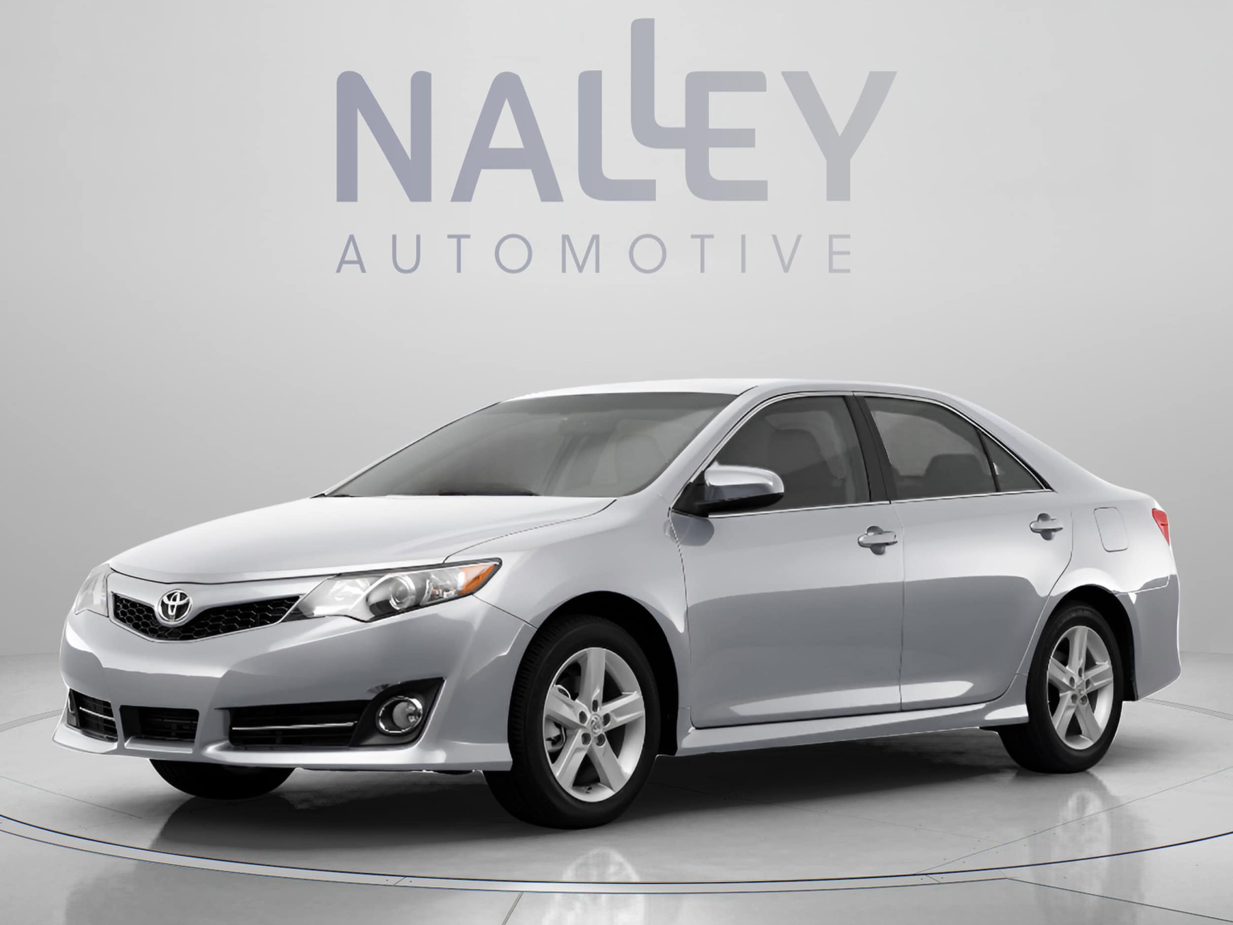 2014 Toyota Camry 2.5 Auto SE's photo