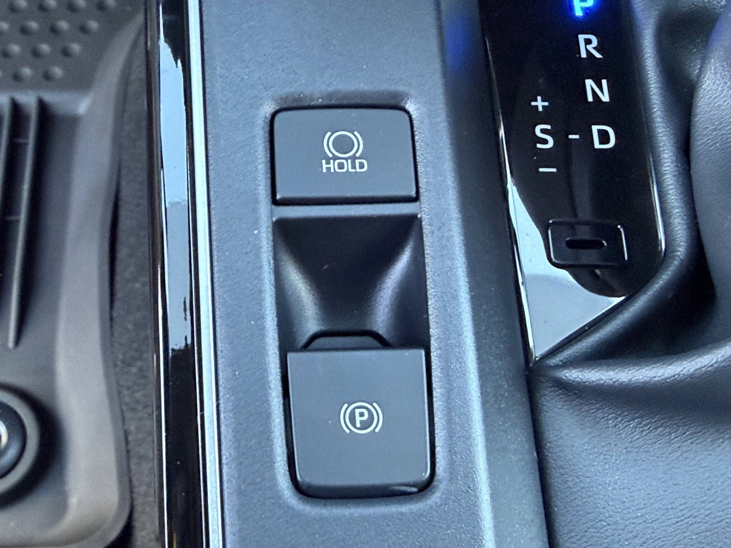 2026 Toyota Corolla Cross XSE - Photo 16