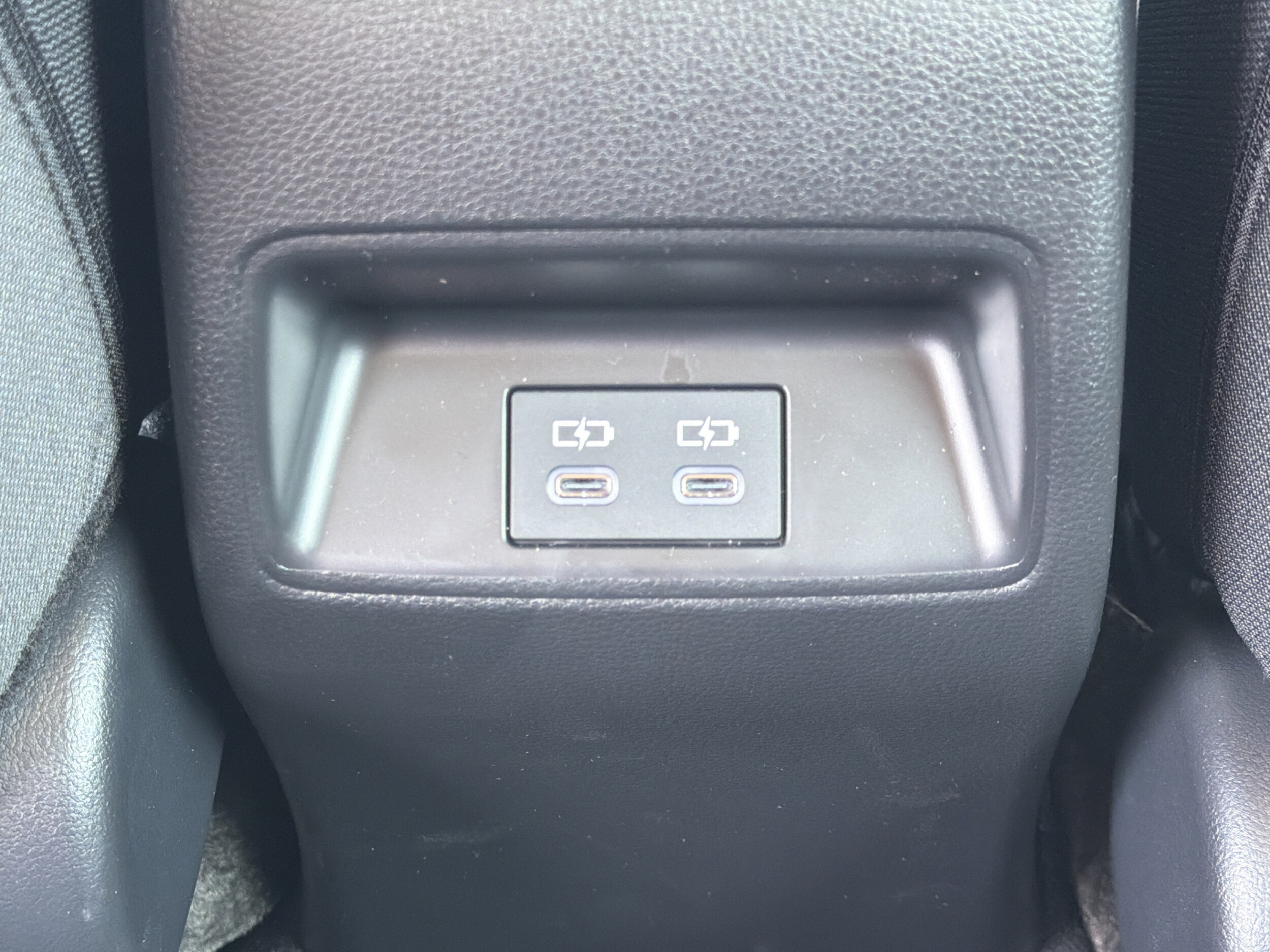 2026 Toyota Corolla LE - Photo 31